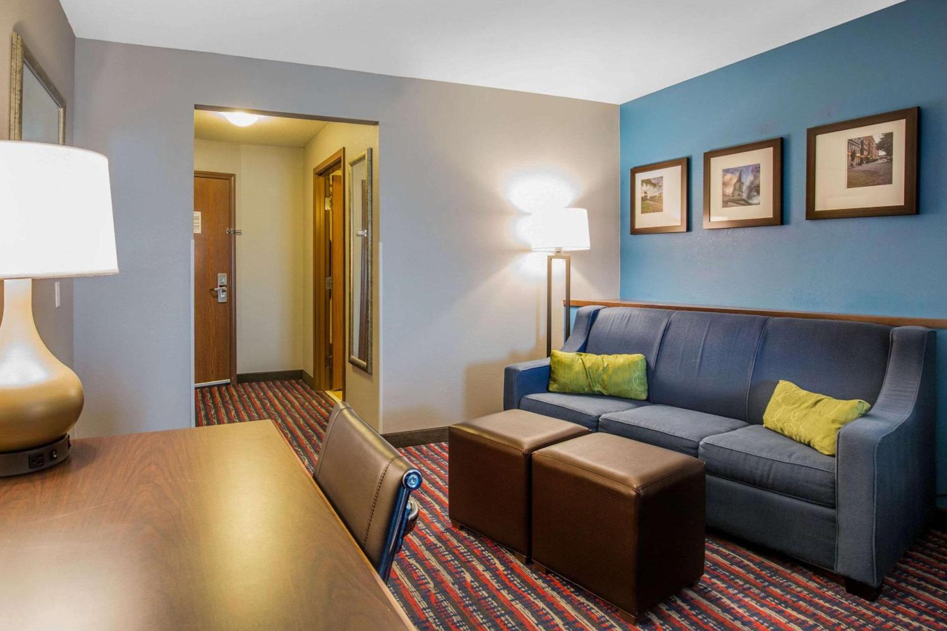 Comfort Suites Fairview Heights Saint Louis photo 19