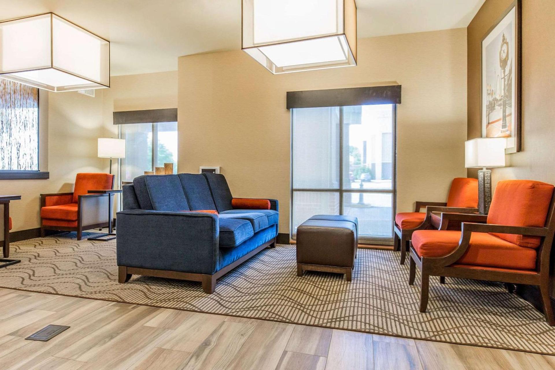 Comfort Suites Fairview Heights Saint Louis photo 6