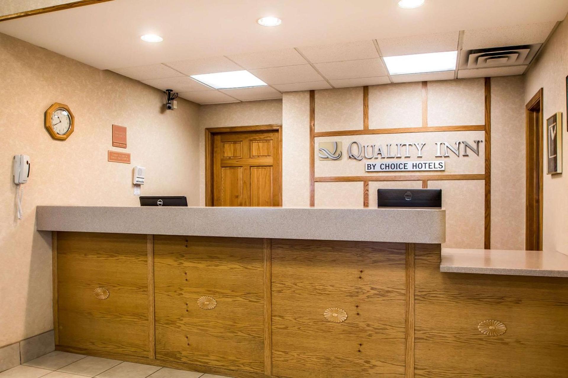 Quality Inn Morris I-80 photo 2