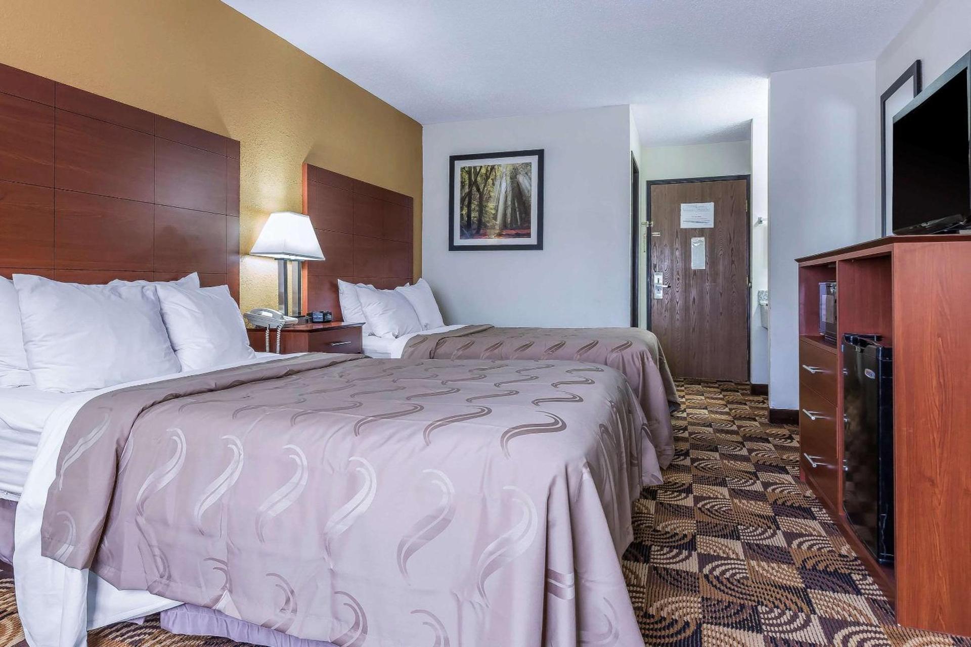 Quality Inn Sycamore - DeKalb photo 15