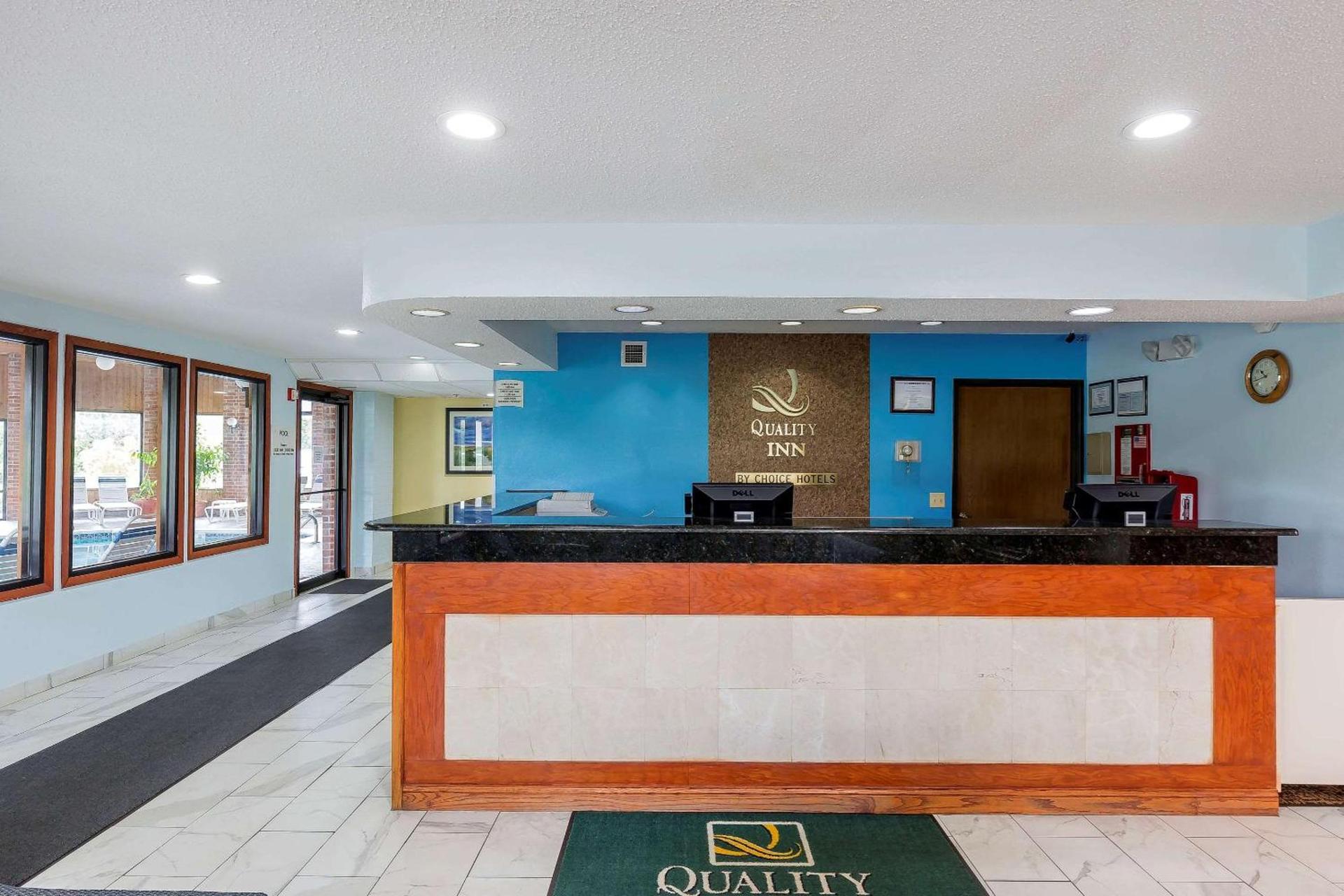 Quality Inn Sycamore - DeKalb photo 13