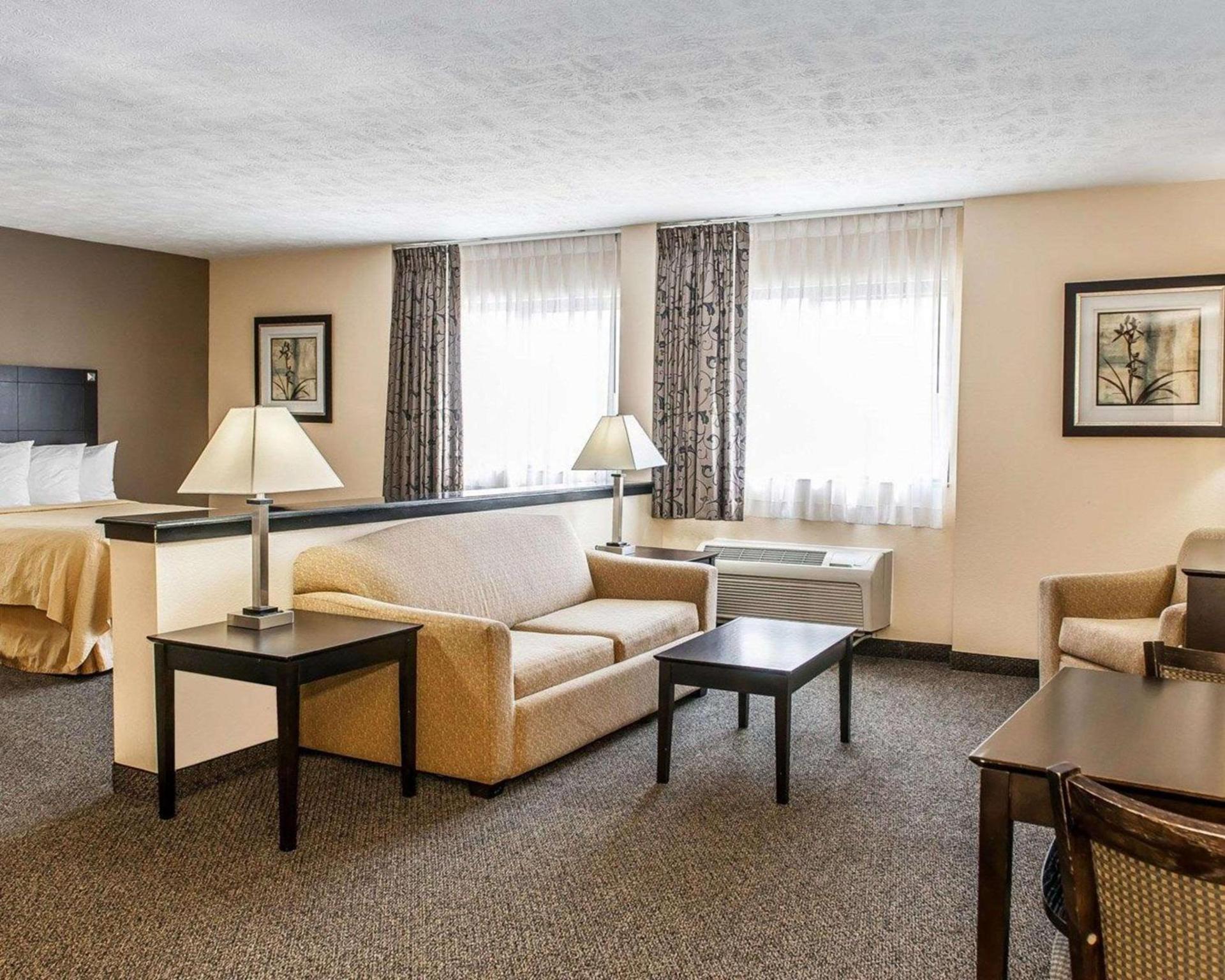 Quality Inn & Suites Mattoon South photo 18