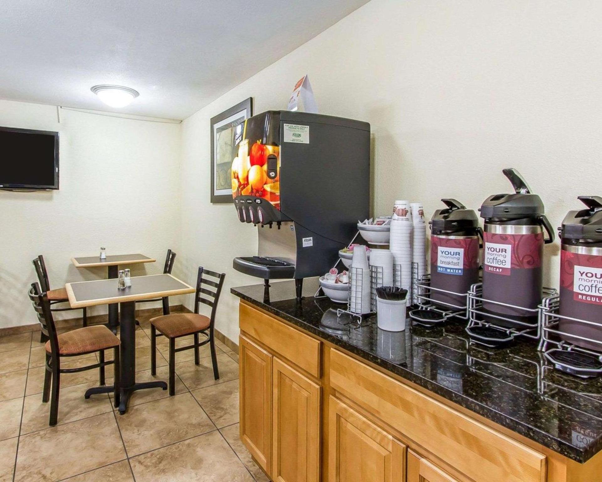 Quality Inn Macomb near University Area photo 15
