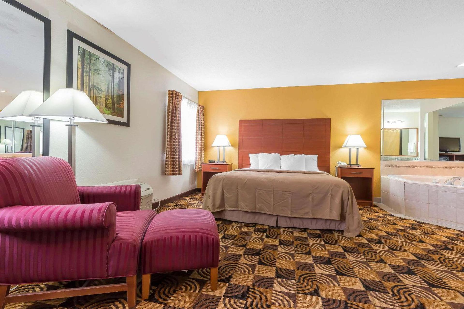 Quality Inn Sycamore - DeKalb photo 5