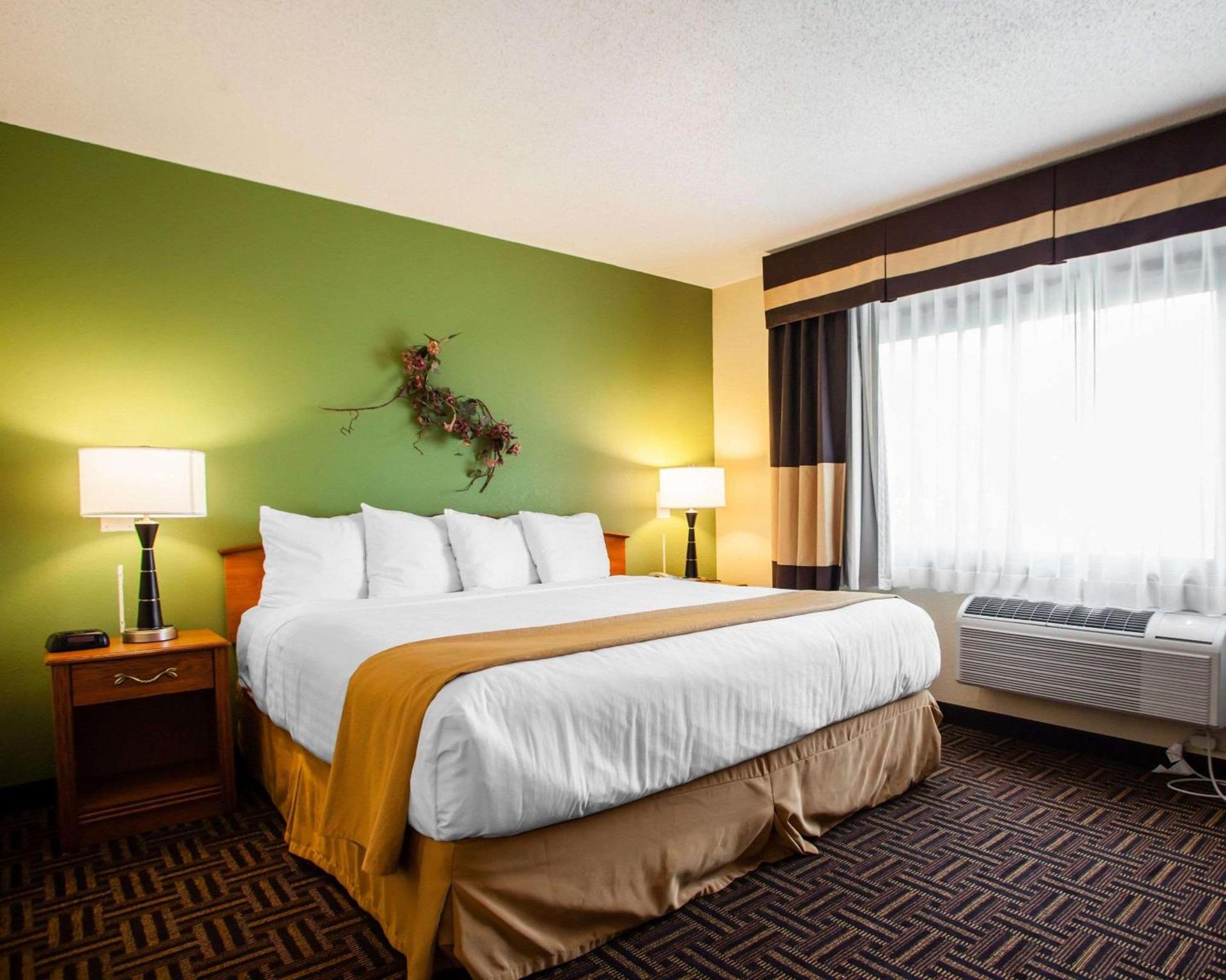Quality Inn Bolingbrook I-55 photo 19