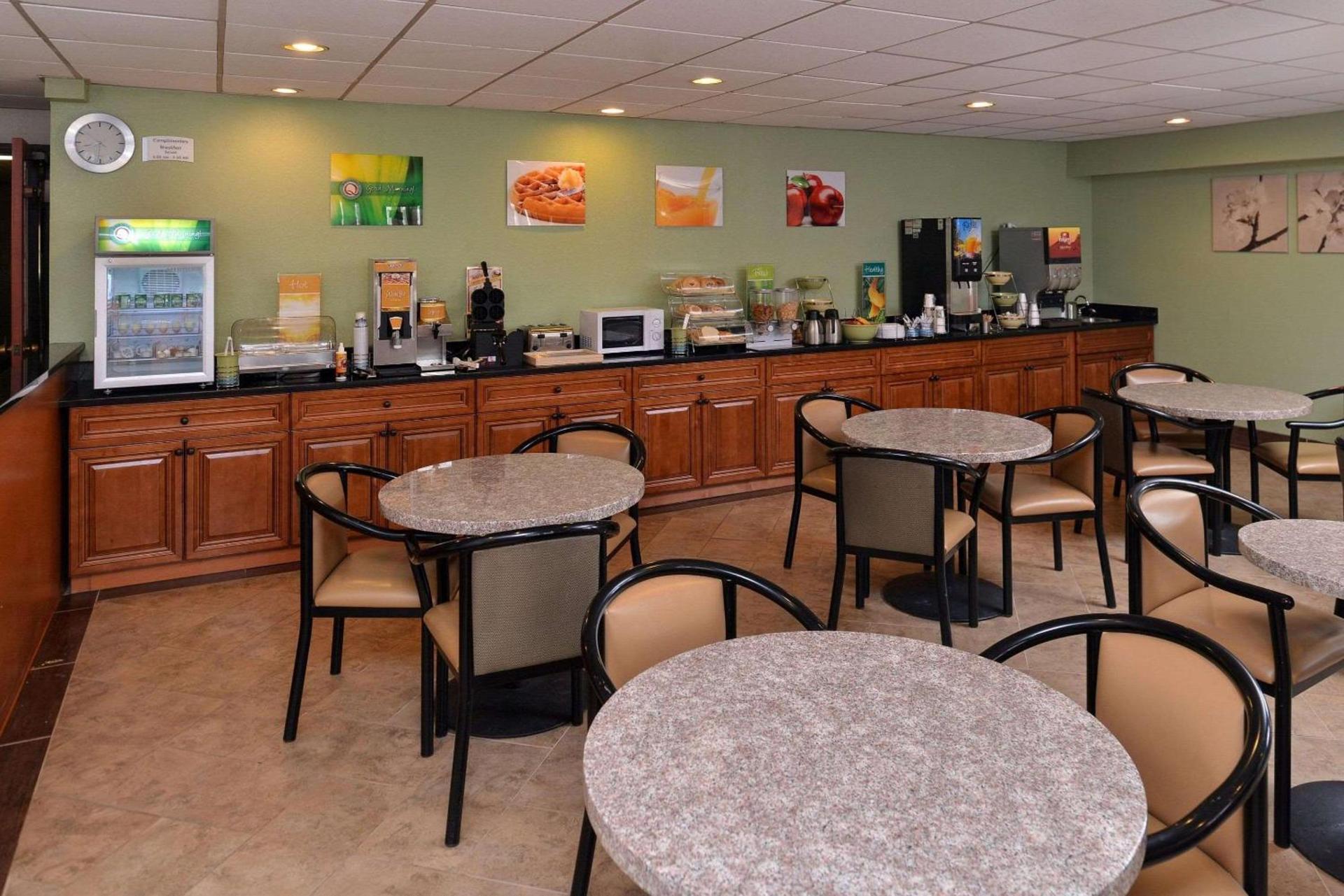 Quality Inn & Suites Matteson near I-57 photo 31