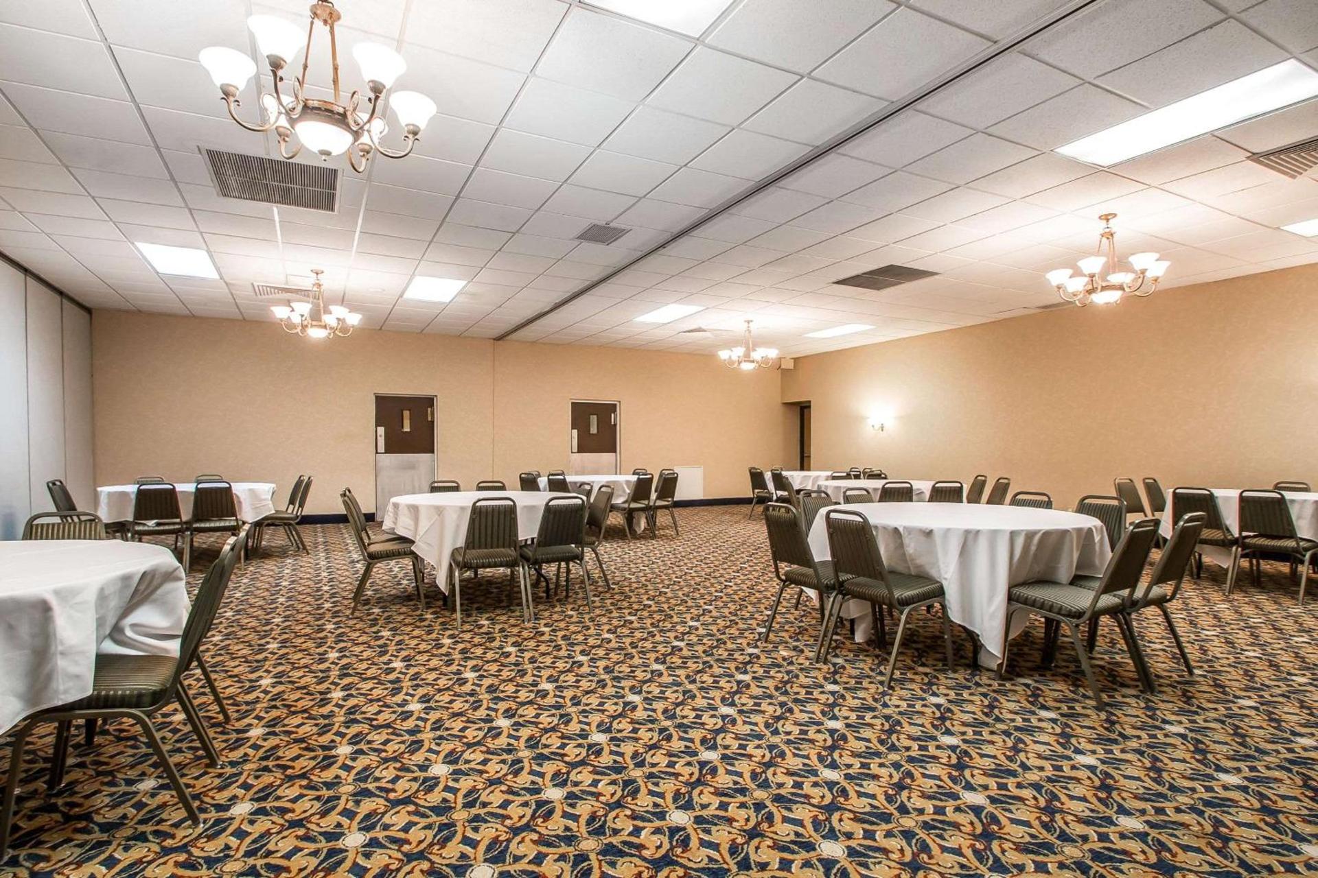 Quality Inn Morris I-80 photo 24