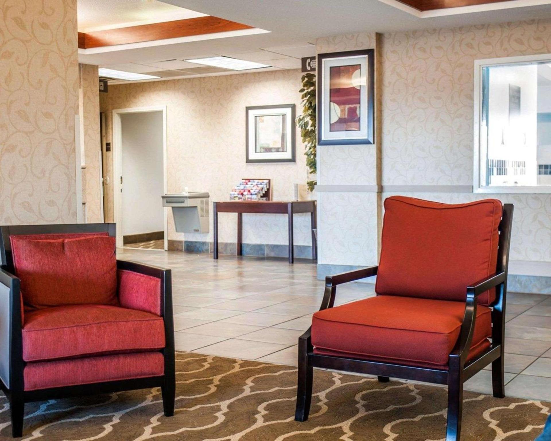 Quality Inn & Suites near St Louis and I-255 photo 2