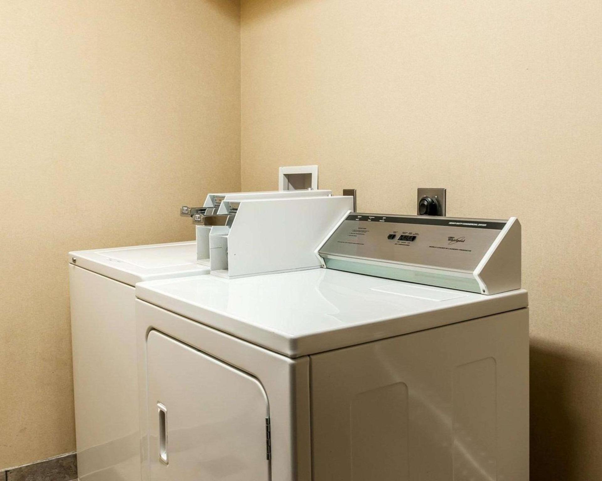 Quality Inn & Suites Mattoon South photo 32