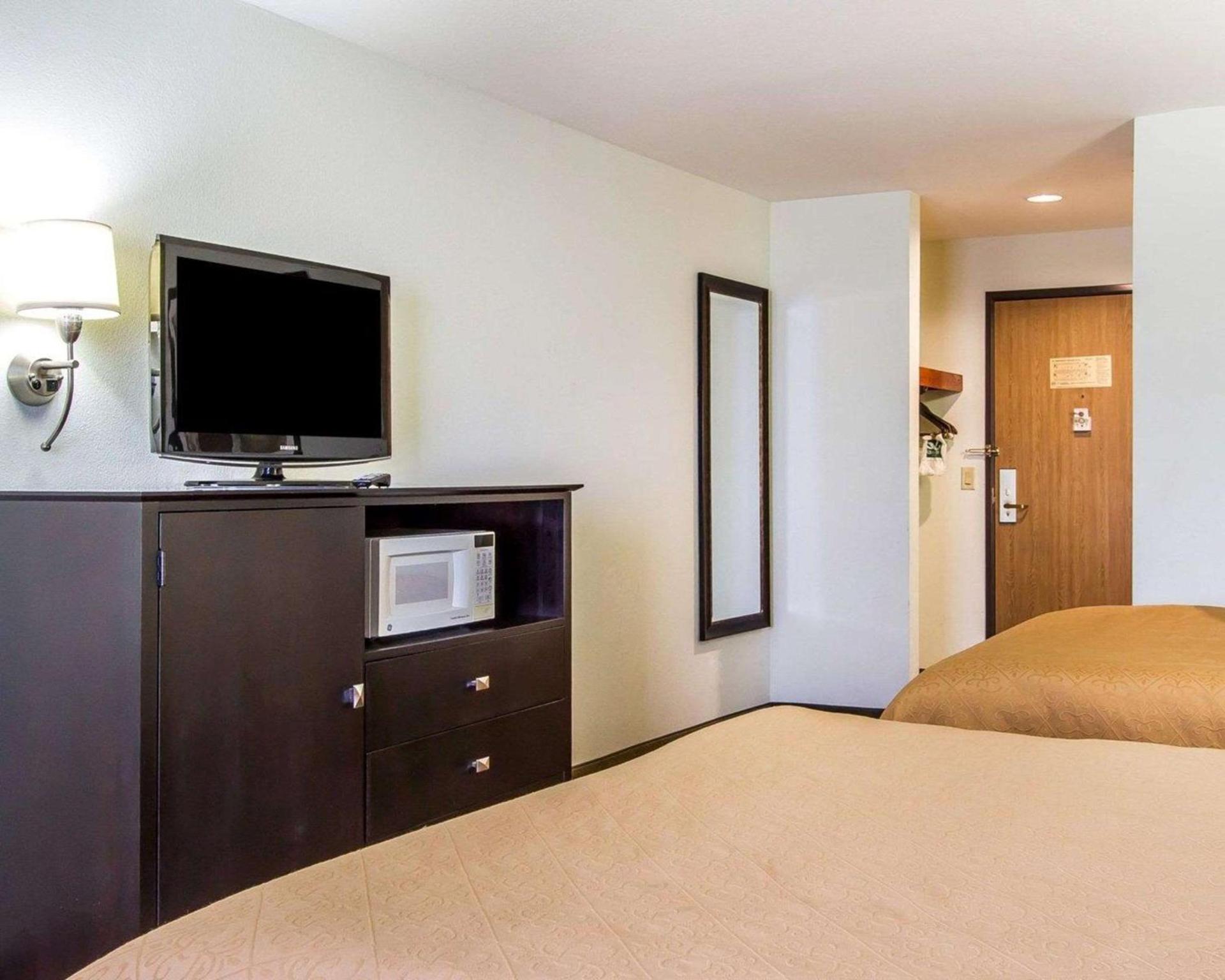 Quality Inn Pontiac photo 2