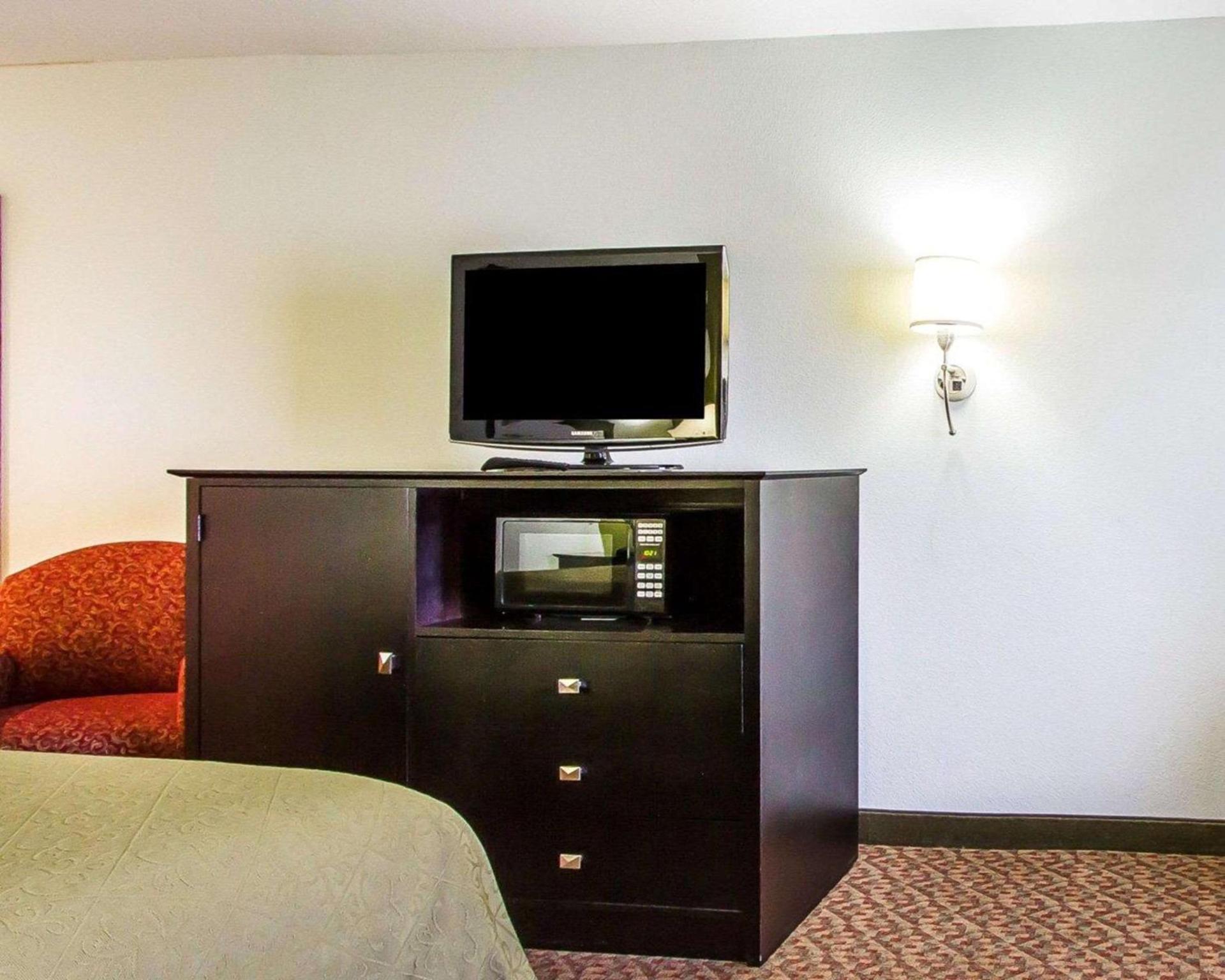 Quality Inn Pontiac photo 12