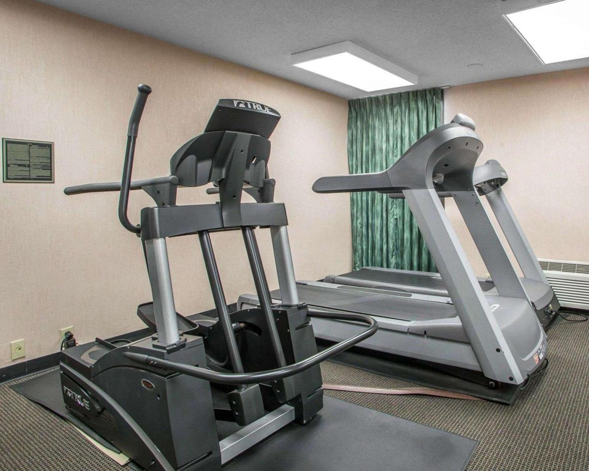 Quality Inn Schaumburg - Chicago near the Mall photo 19
