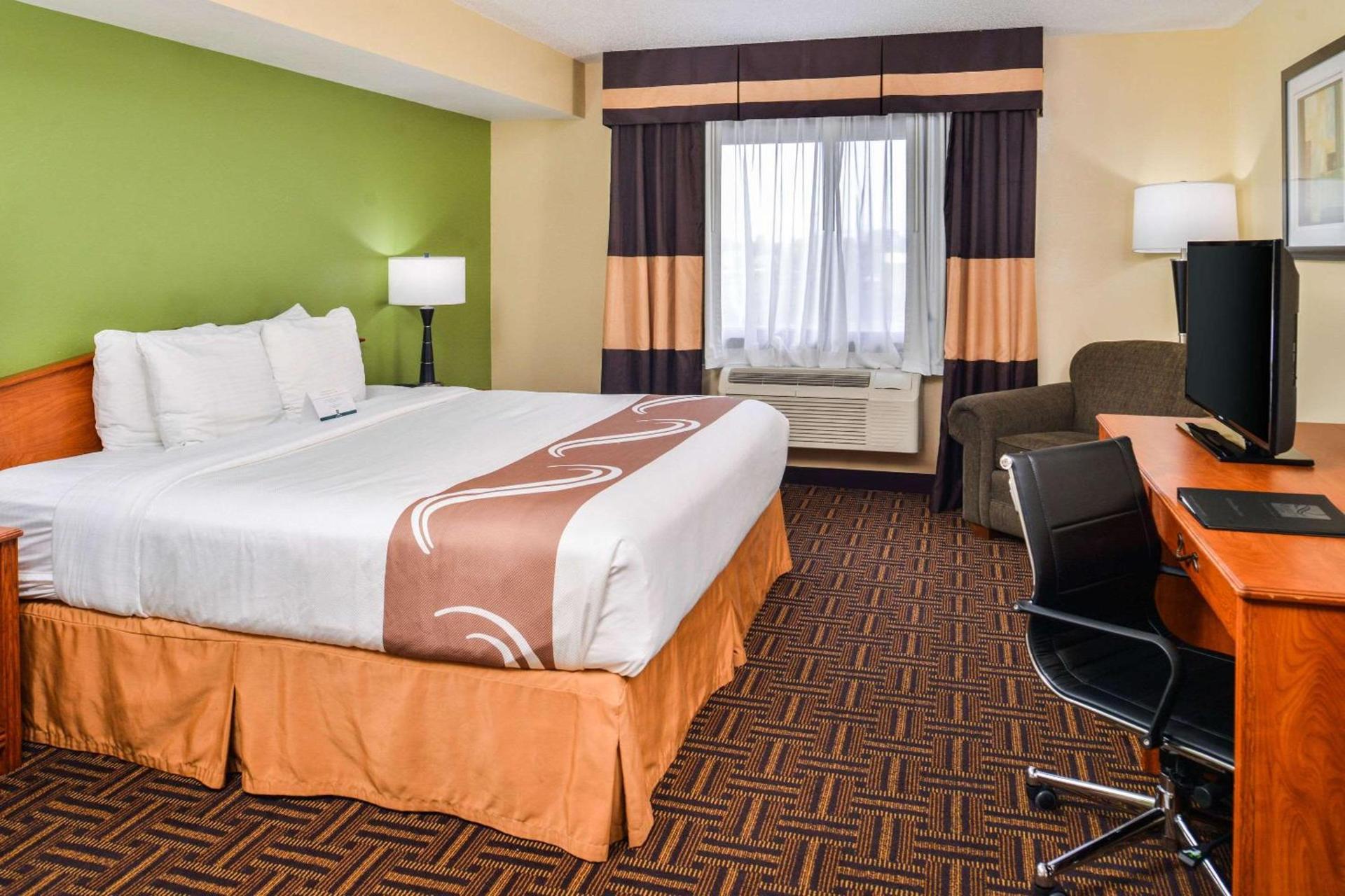 Quality Inn Bolingbrook I-55 photo 10