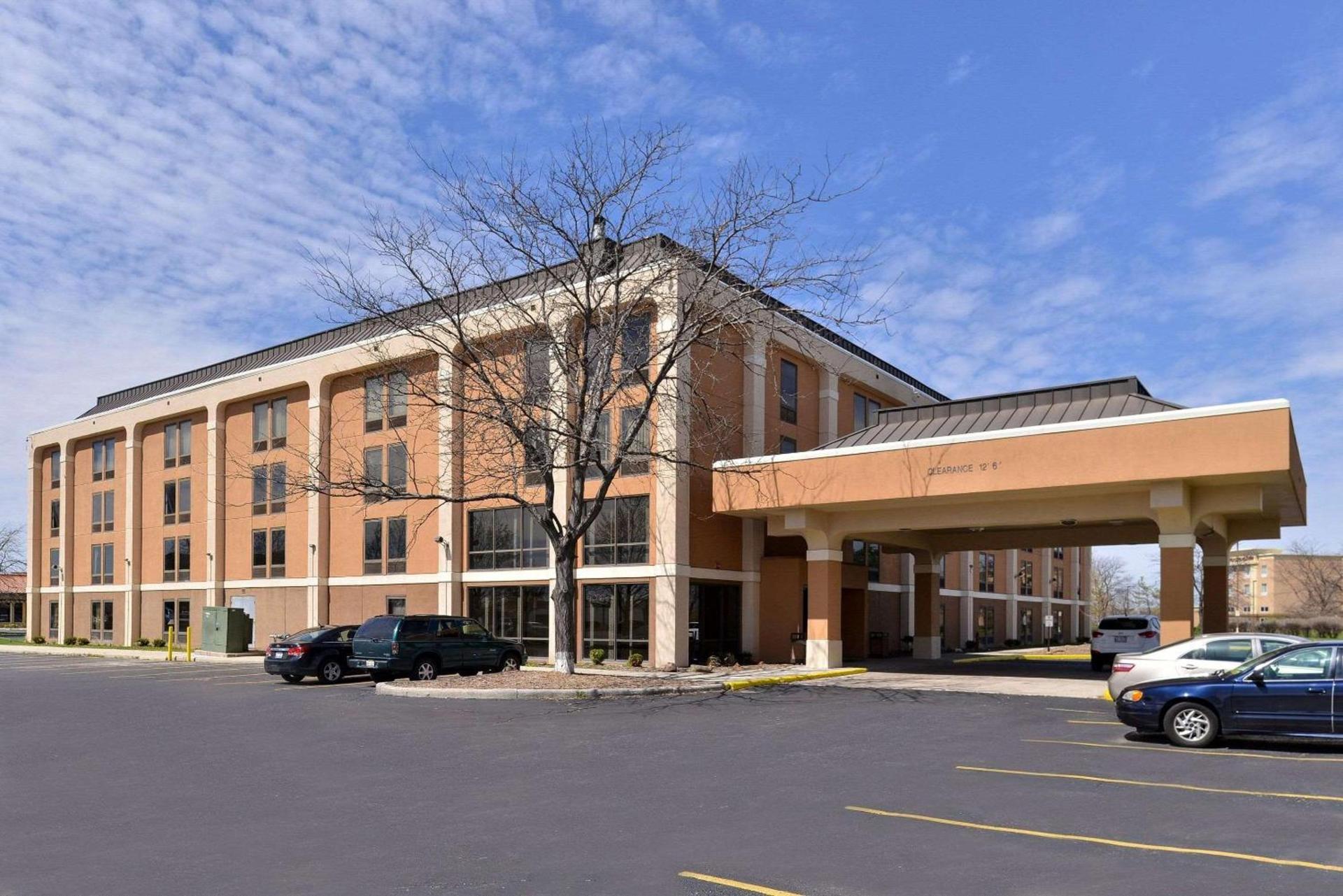 Quality Inn & Suites Matteson near I-57 — hotel in Matteson