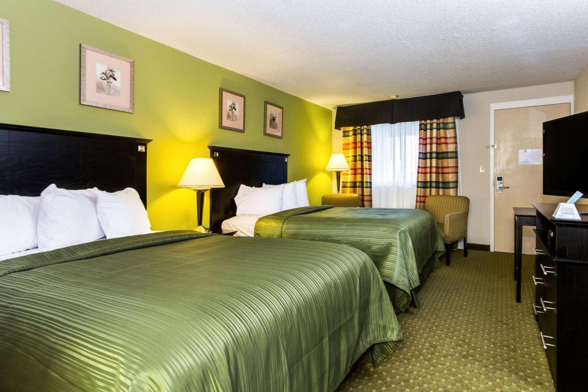 Quality Inn & Suites Moline Airport photo 11