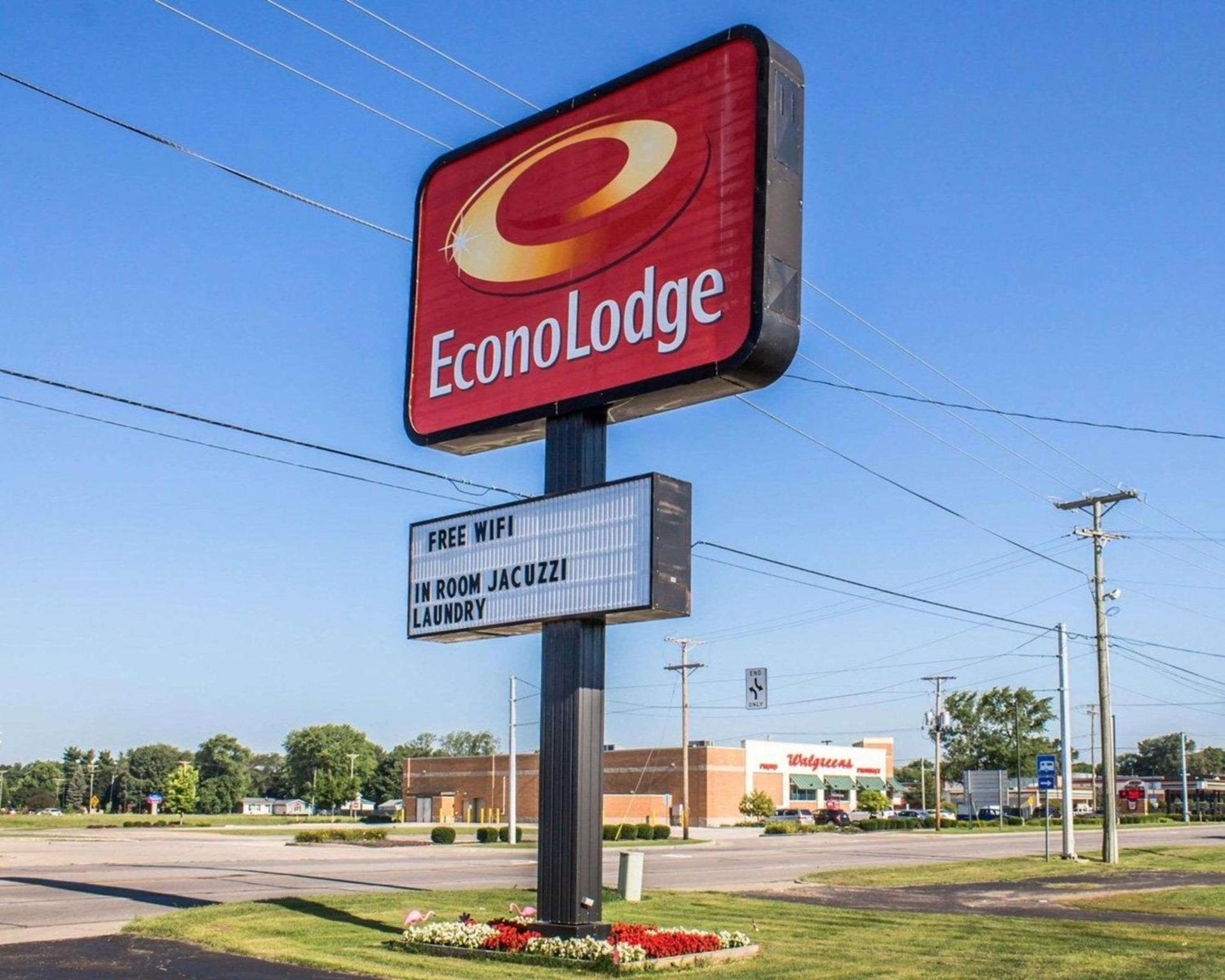 Econo Lodge Elkhart North photo 15