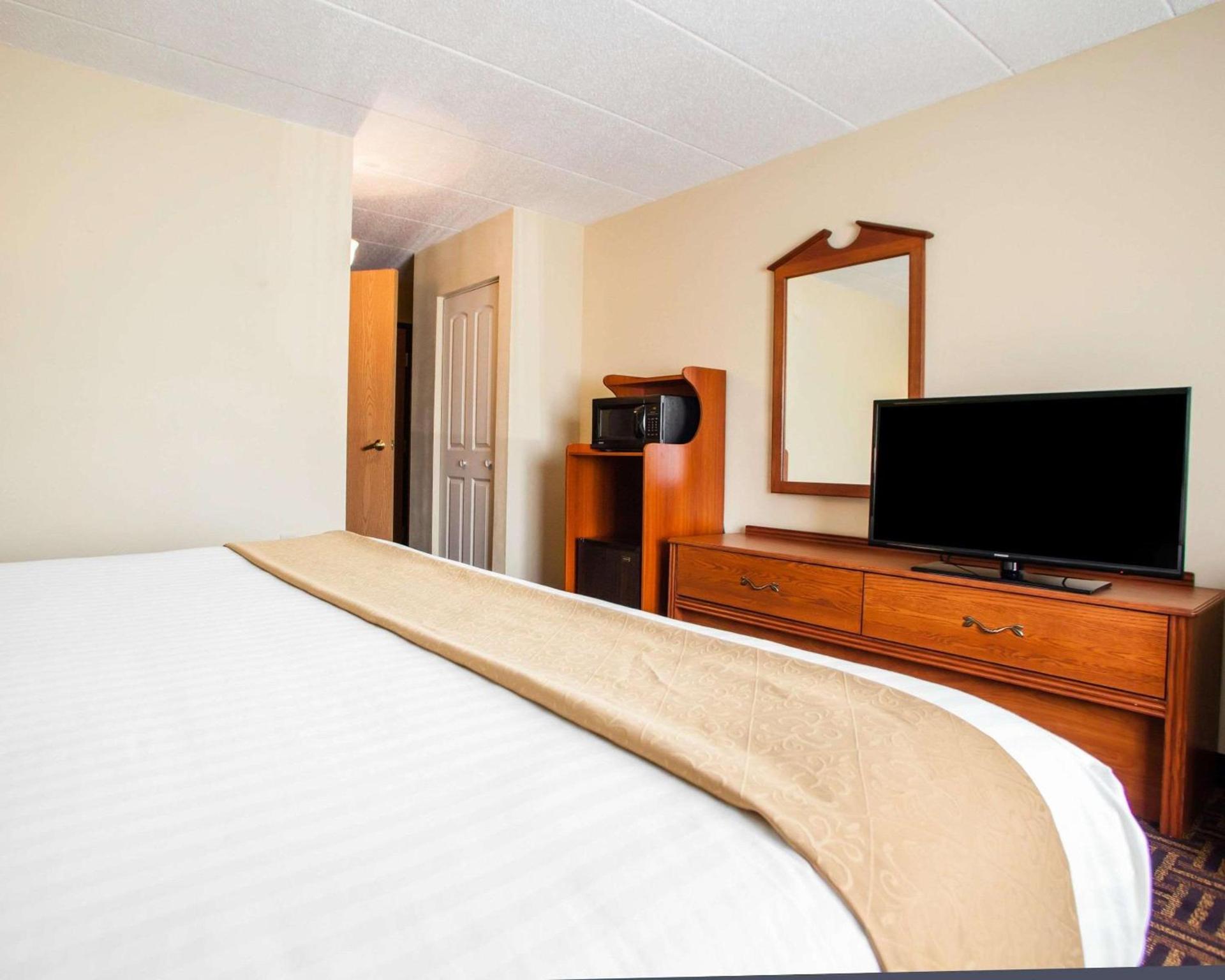 Quality Inn Bolingbrook I-55 photo 7