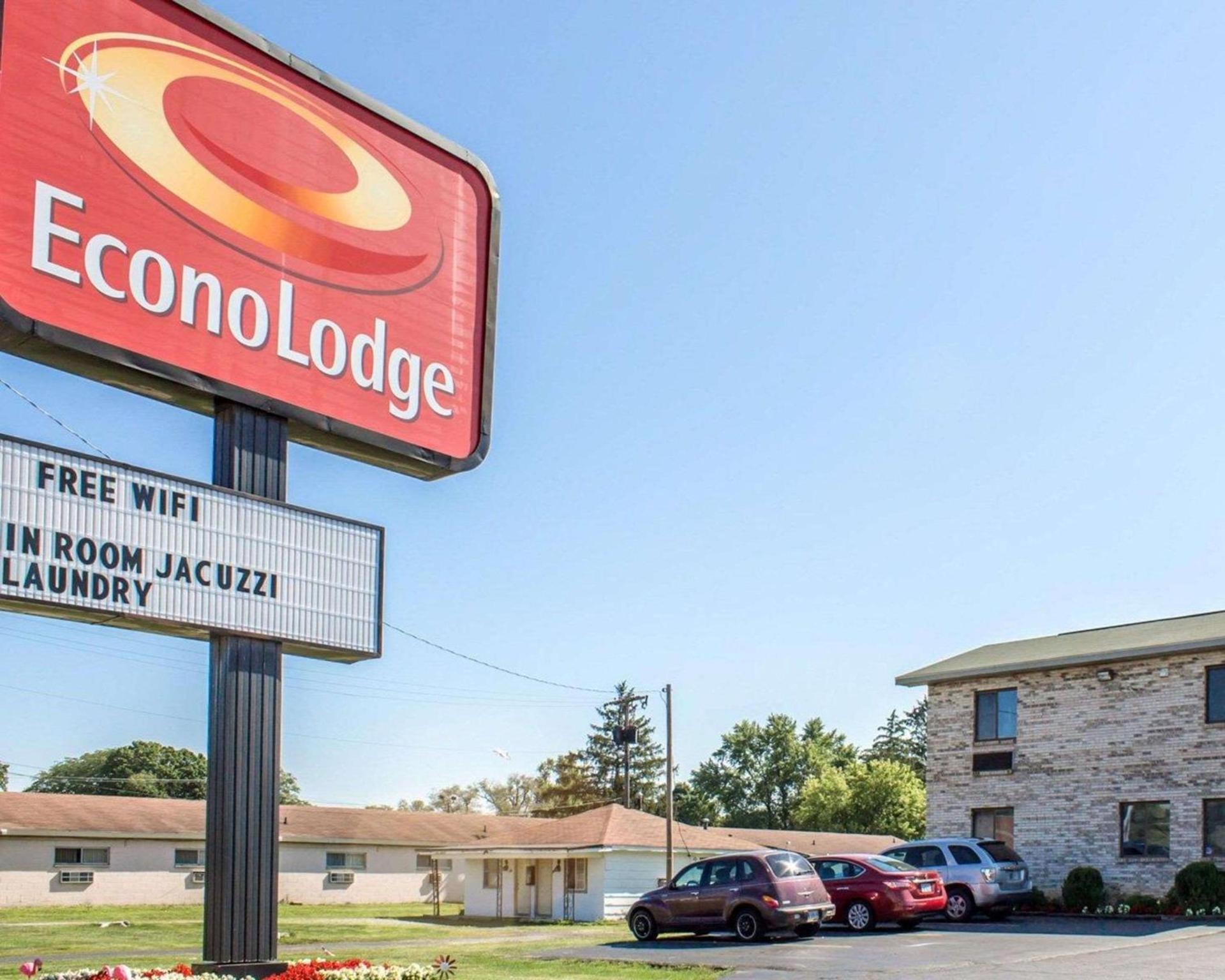 Econo Lodge Elkhart North photo 23