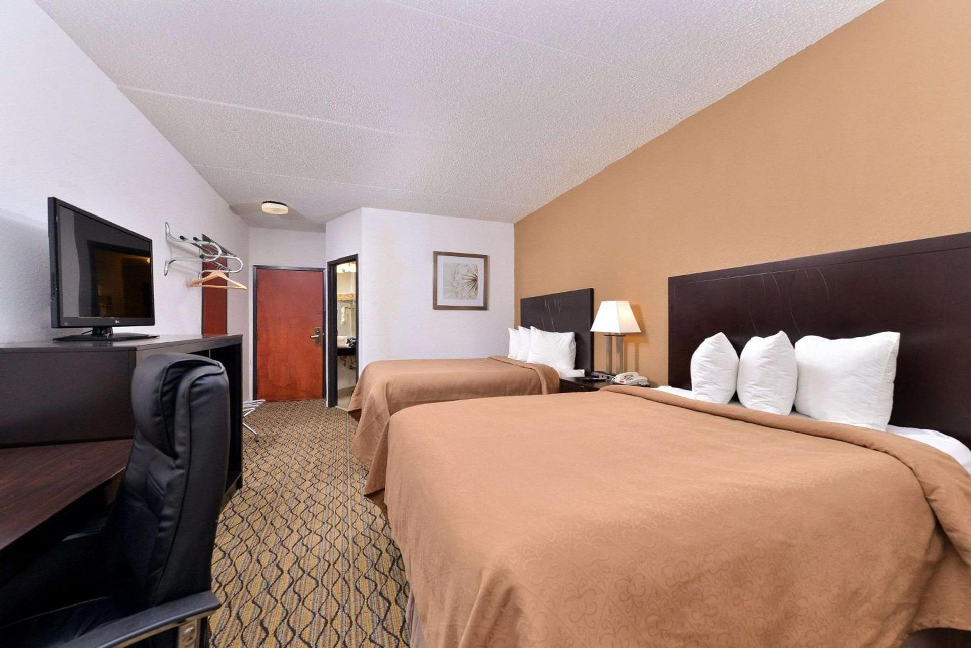 Quality Inn & Suites Matteson near I-57 photo 21