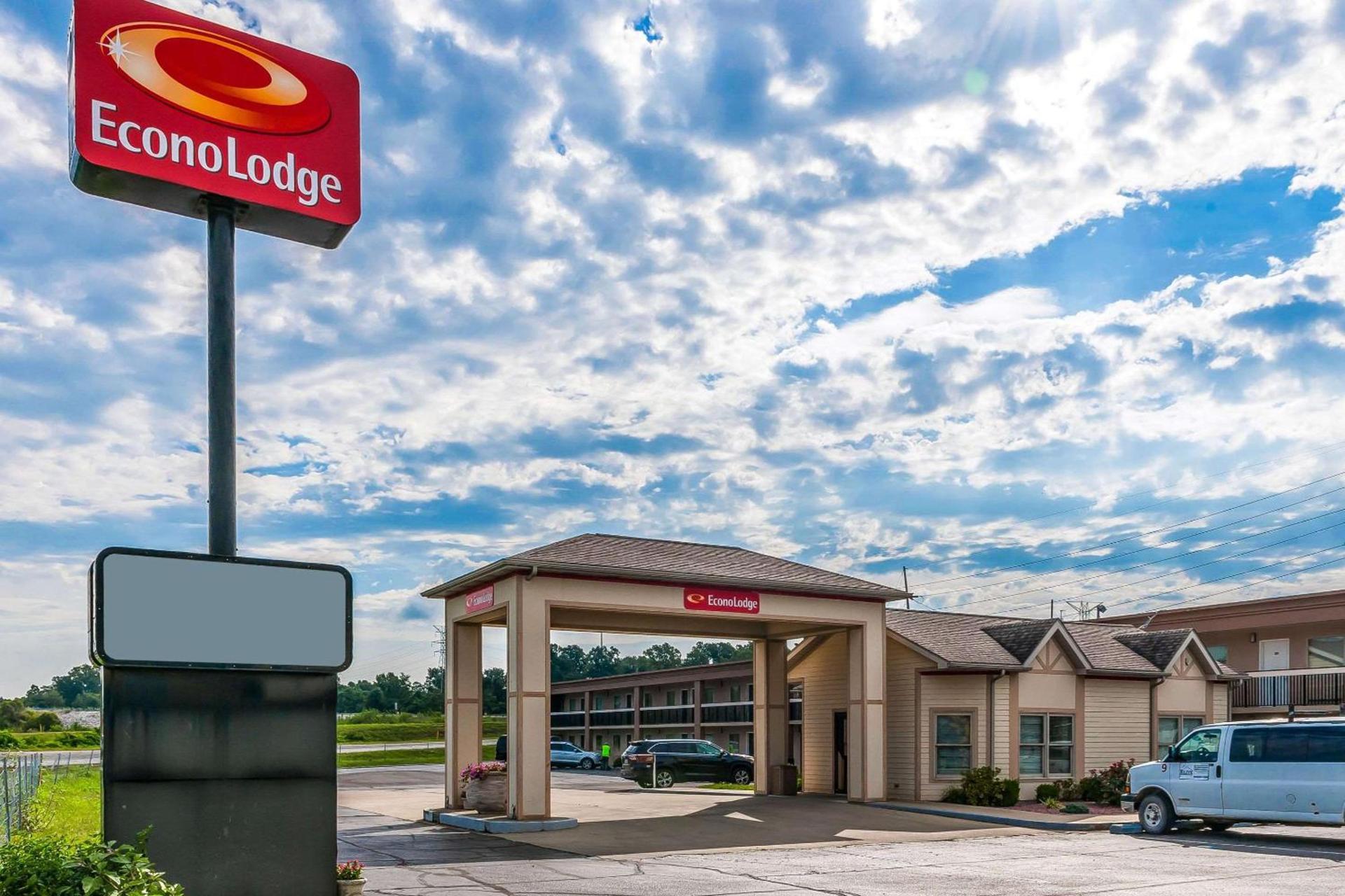 Econo Lodge Vincennes photo 2