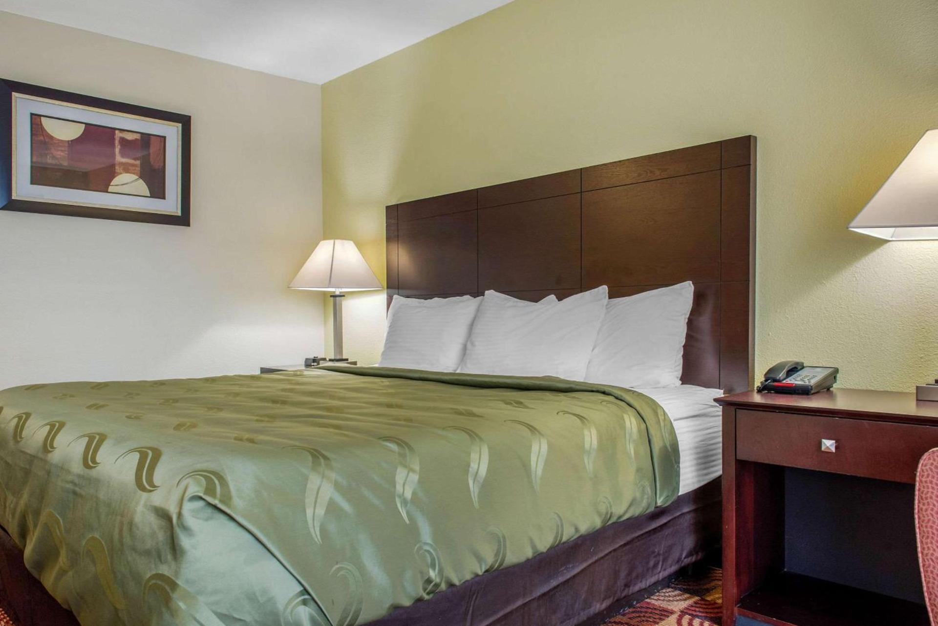 Quality Inn Bloomington Near University photo 11
