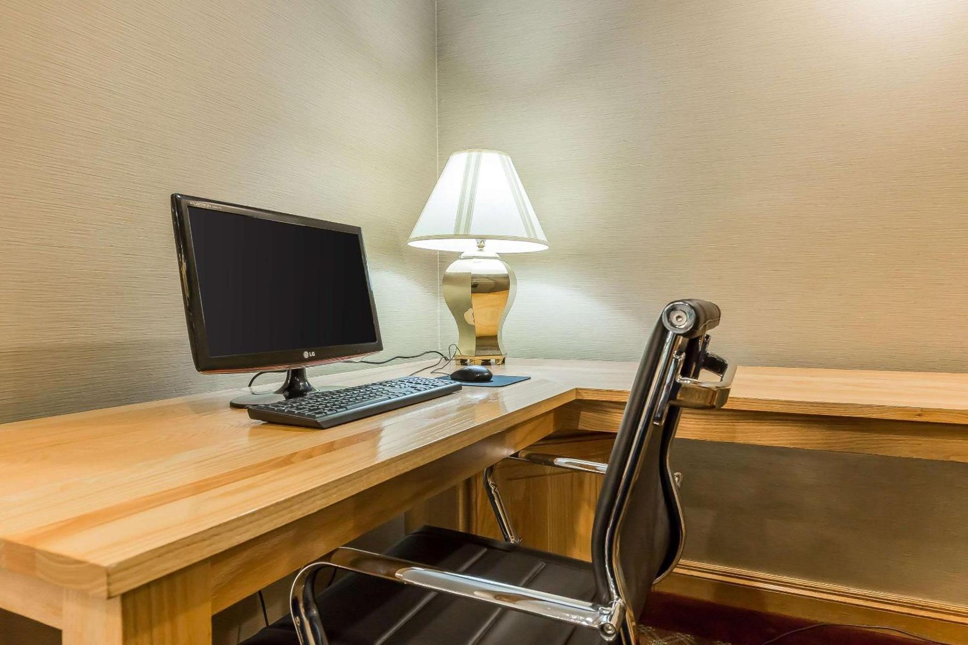 Comfort Inn & Suites Mishawaka-South Bend photo 37