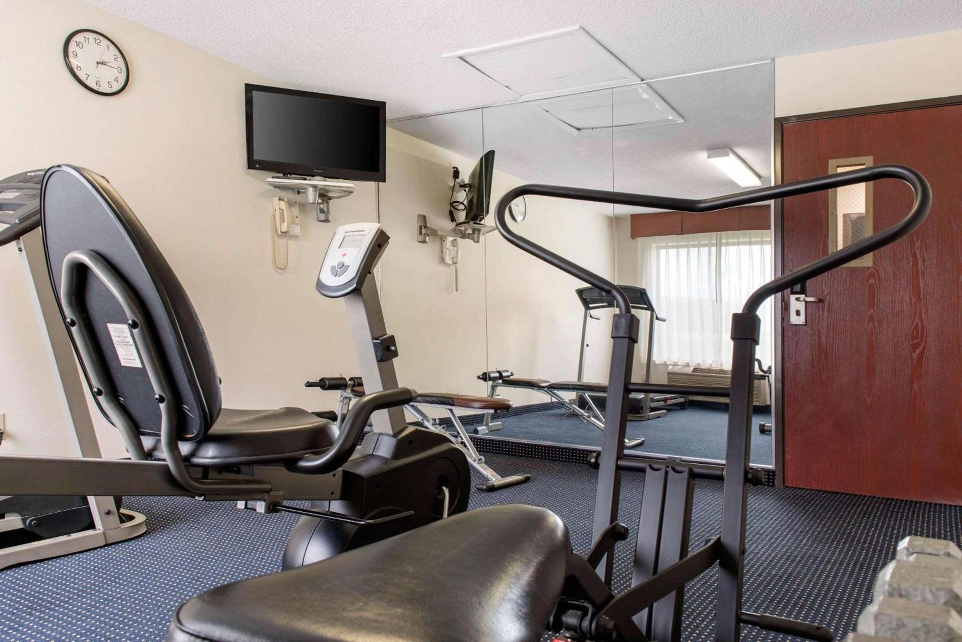 Quality Inn & Suites Anderson I-69 photo 35