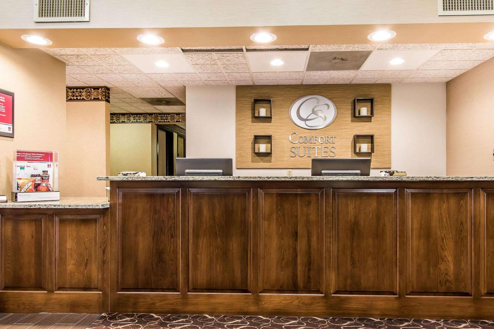 Comfort Suites Effingham Central photo 3