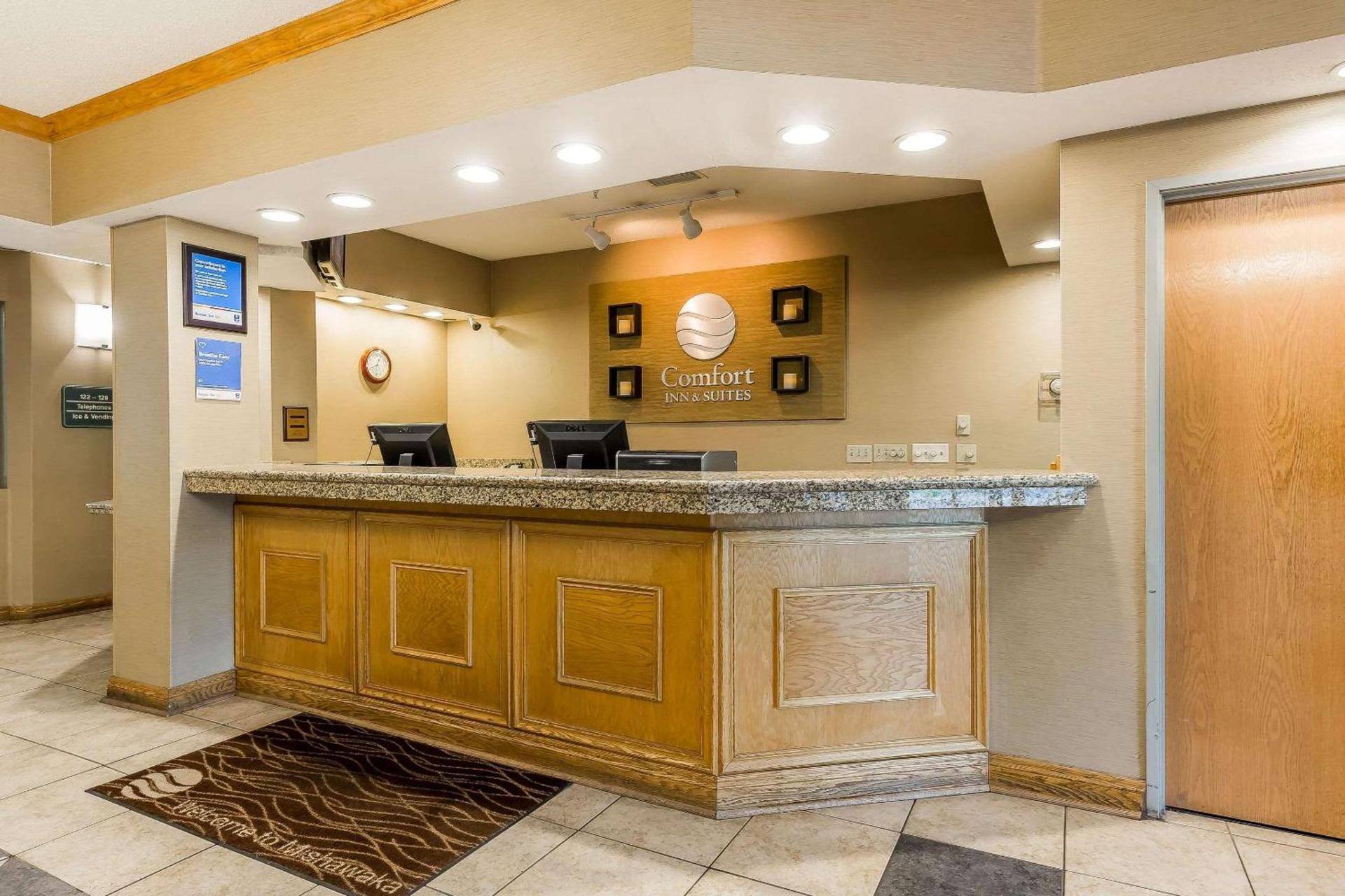 Comfort Inn & Suites Mishawaka-South Bend photo 3