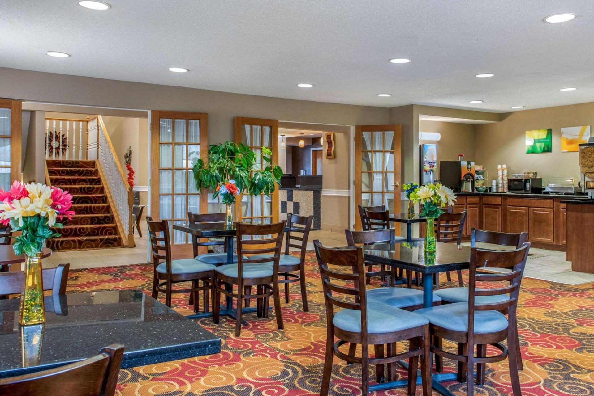 Quality Inn Bloomington Near University photo 41