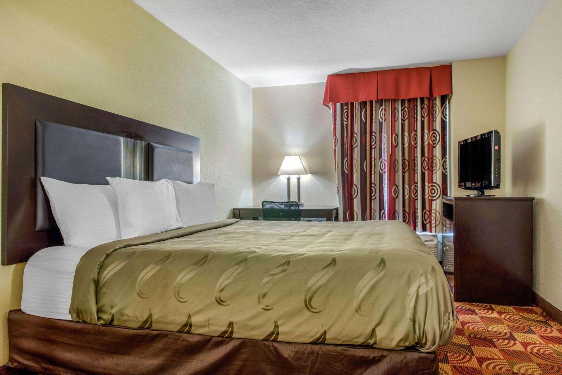 Quality Inn Bloomington Near University photo 26