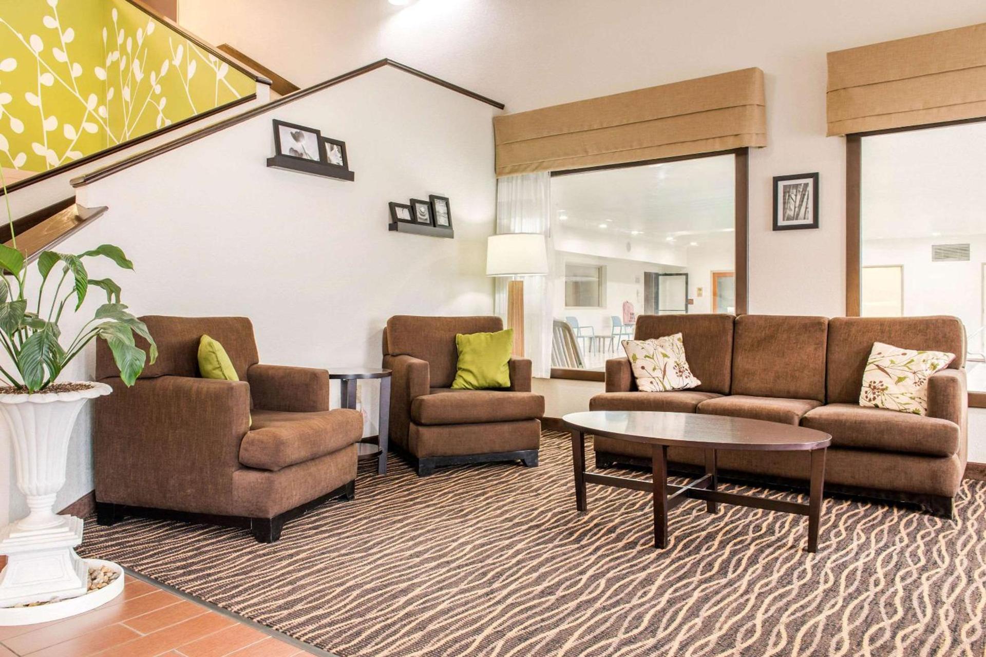 Sleep Inn & Suites Columbus South photo 6