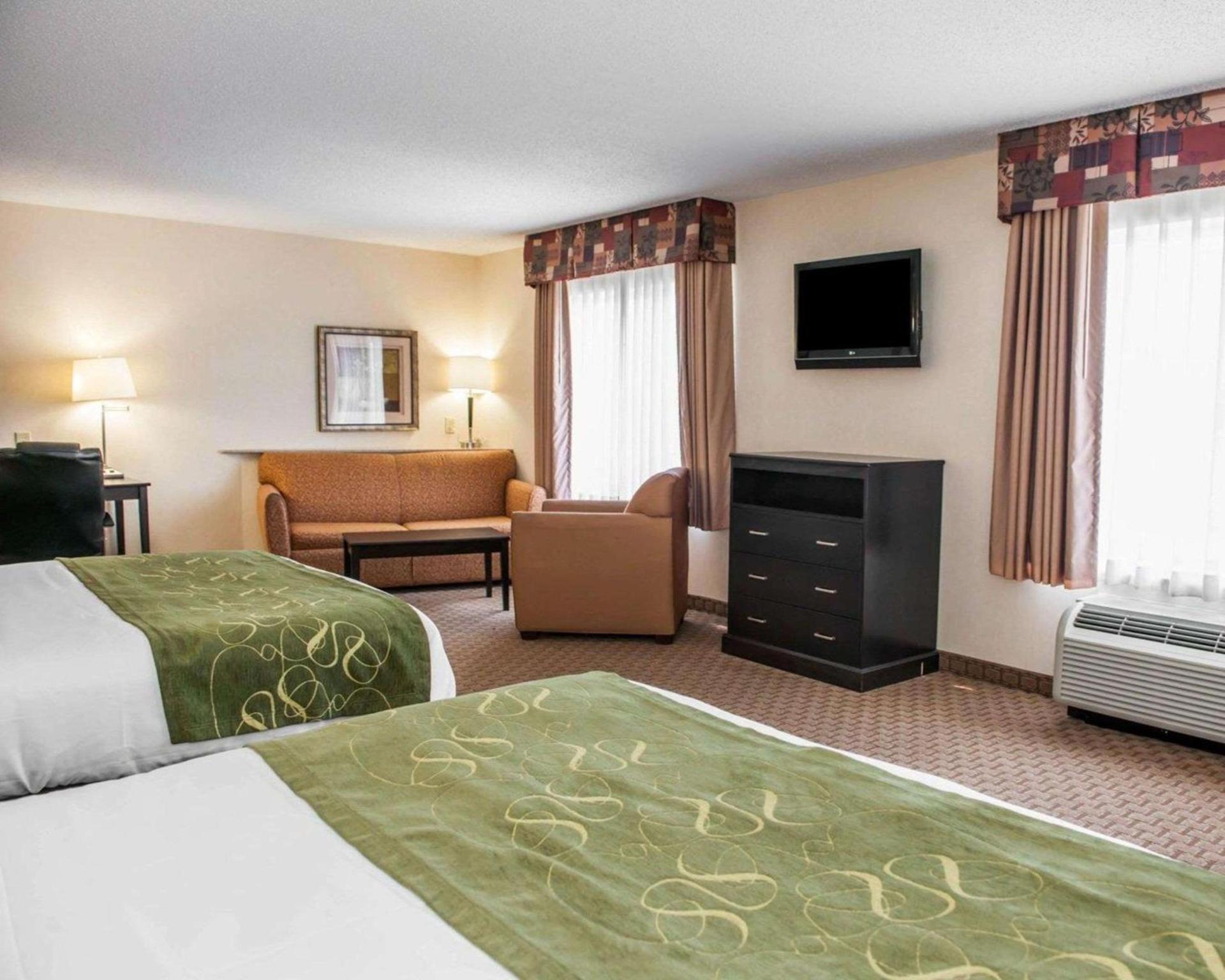 Comfort Suites Southport photo 26