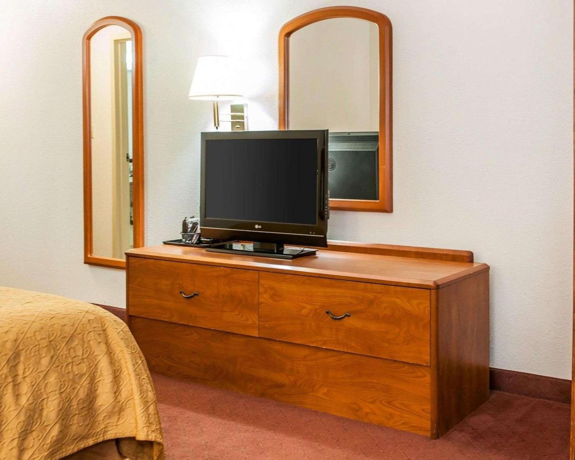Quality Inn South photo 16