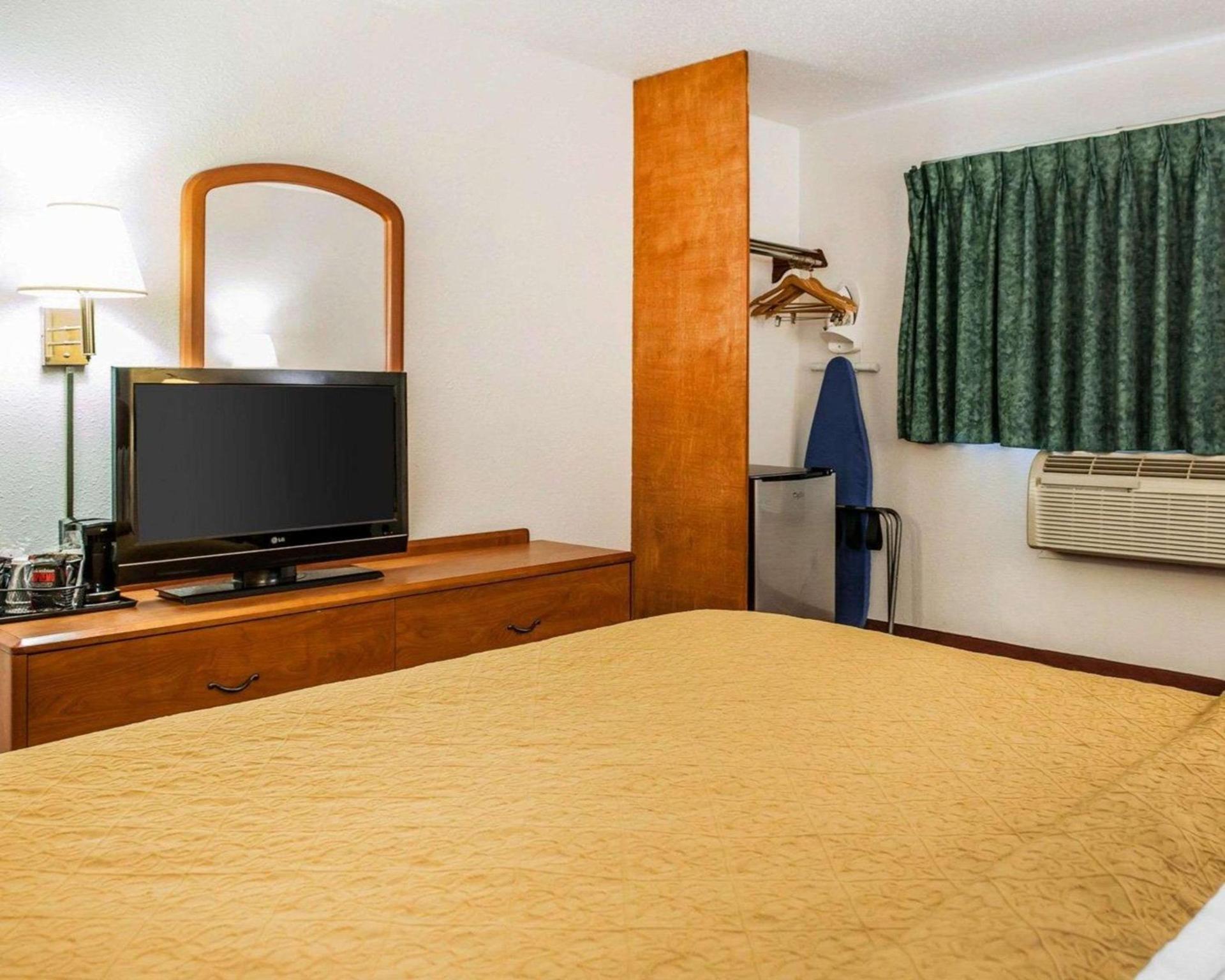 Quality Inn South photo 17