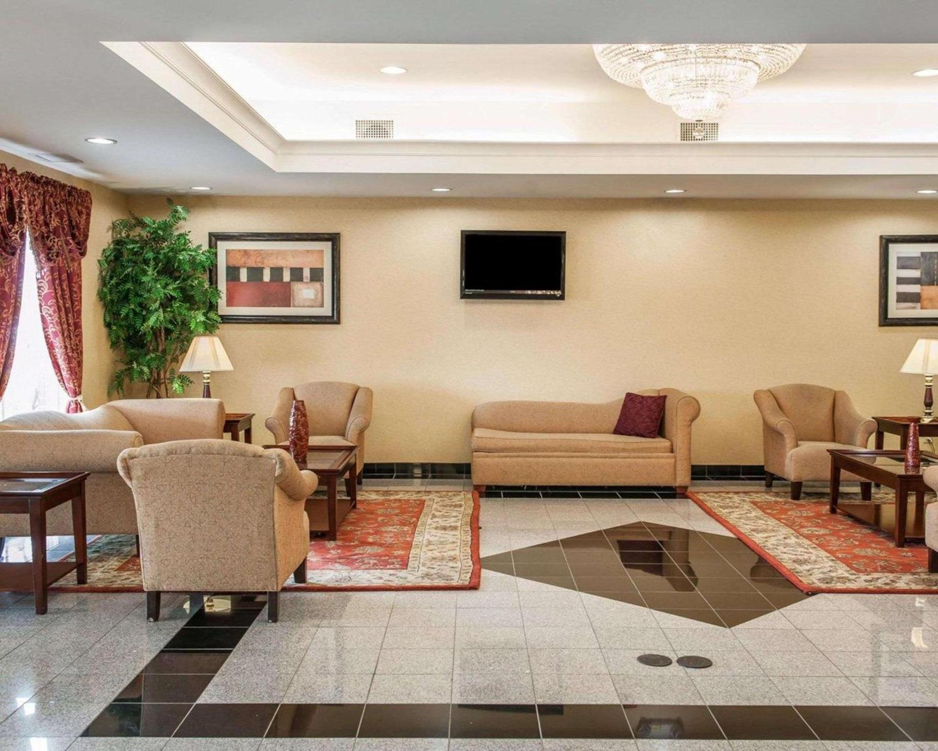 Comfort Suites near Indianapolis Airport photo 5