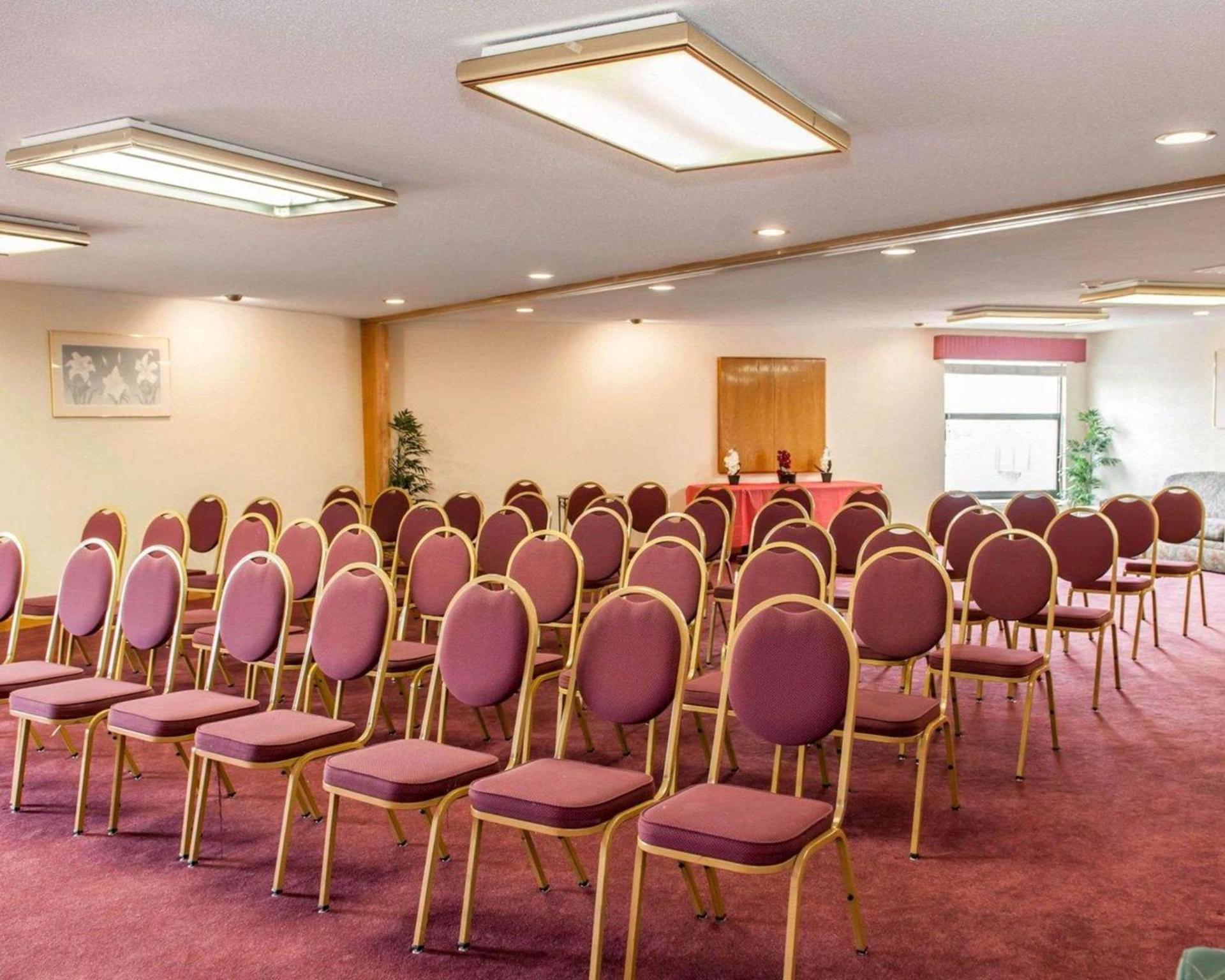 Quality Inn & Suites Indianapolis Northwest photo 5