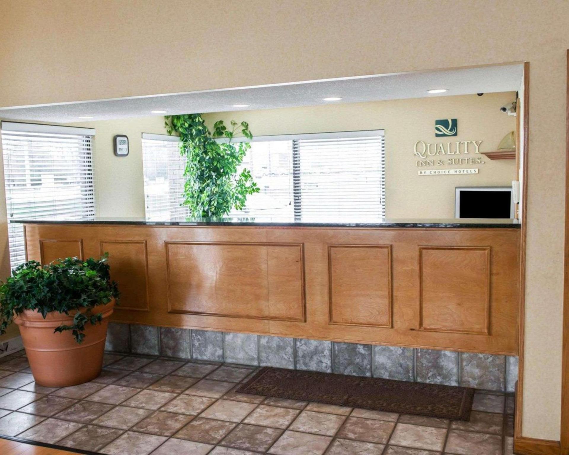 Quality Inn & Suites Indianapolis Northwest photo 6