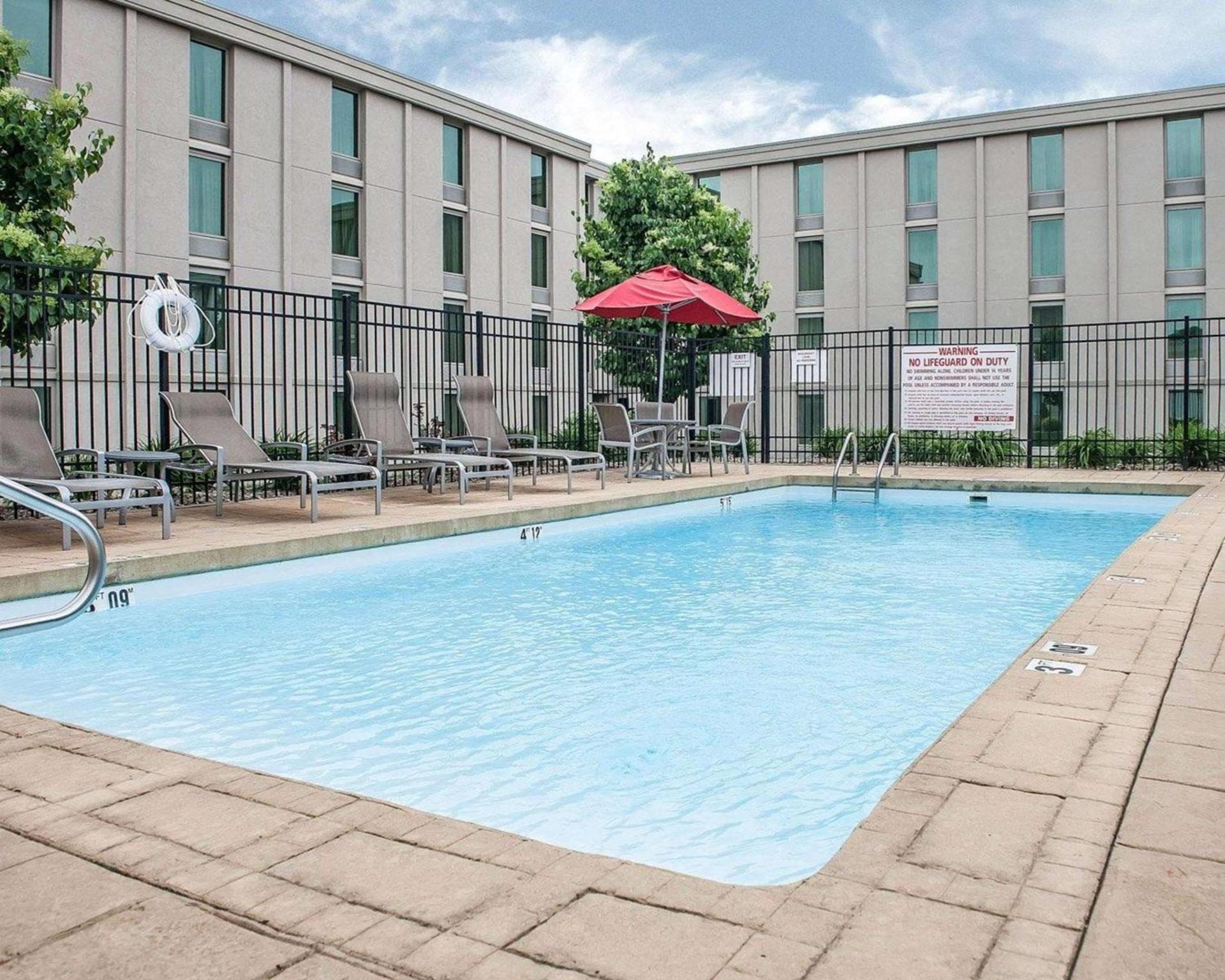 Comfort Inn Bloomington near University photo 22