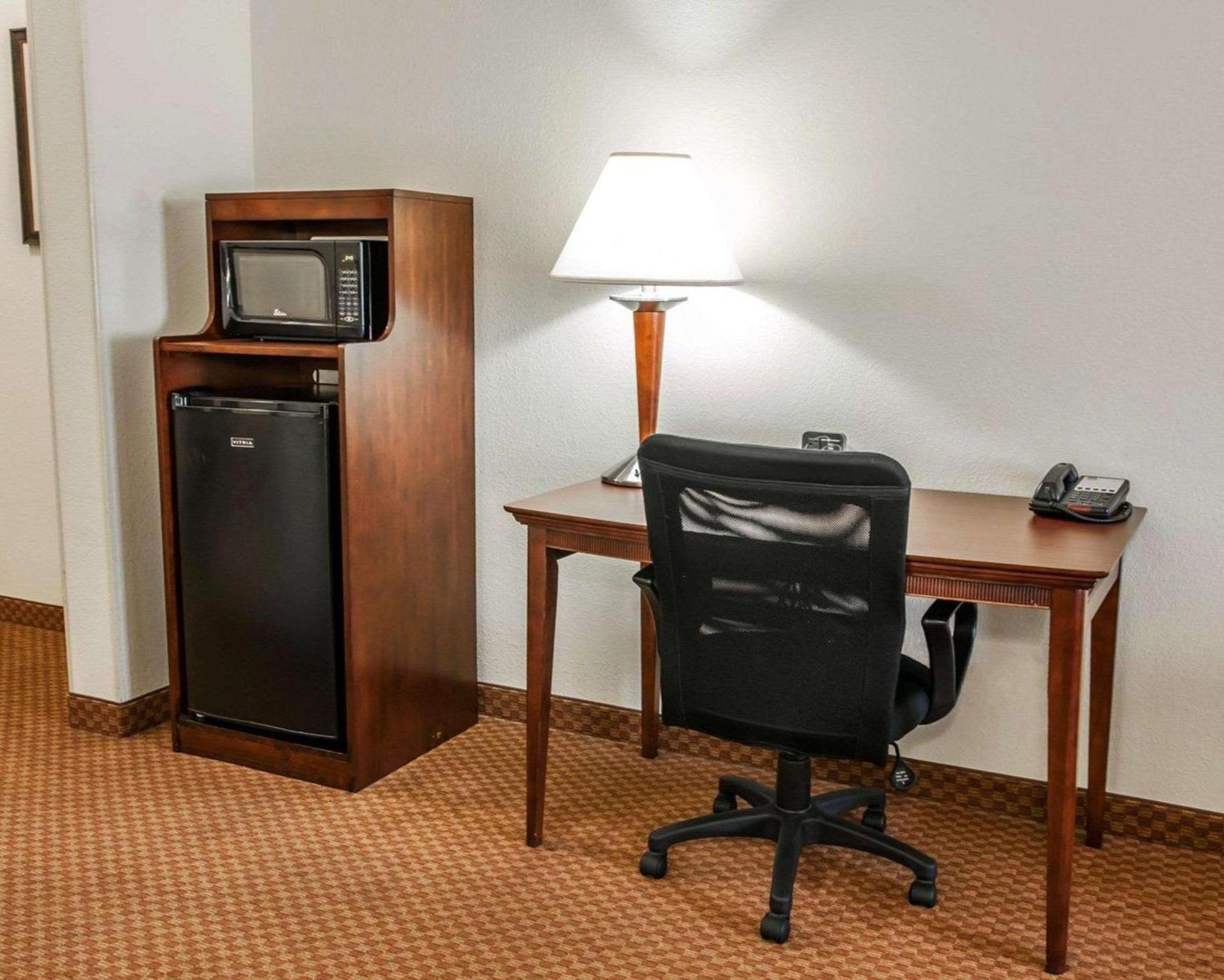 Comfort Suites near Indianapolis Airport photo 14