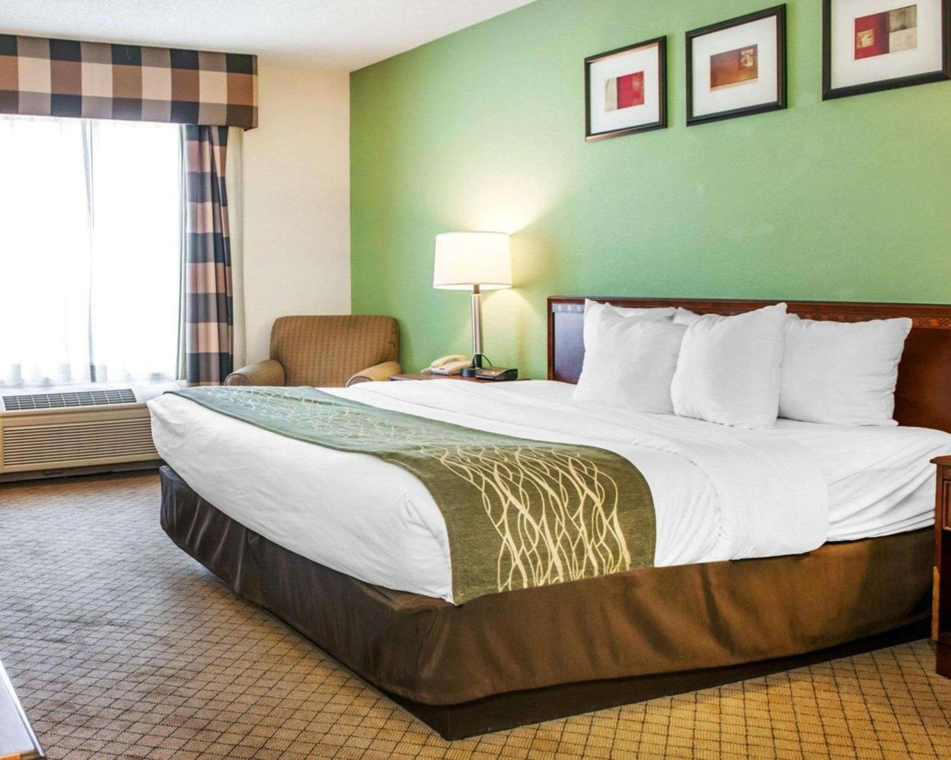 Comfort Inn Goshen photo 6