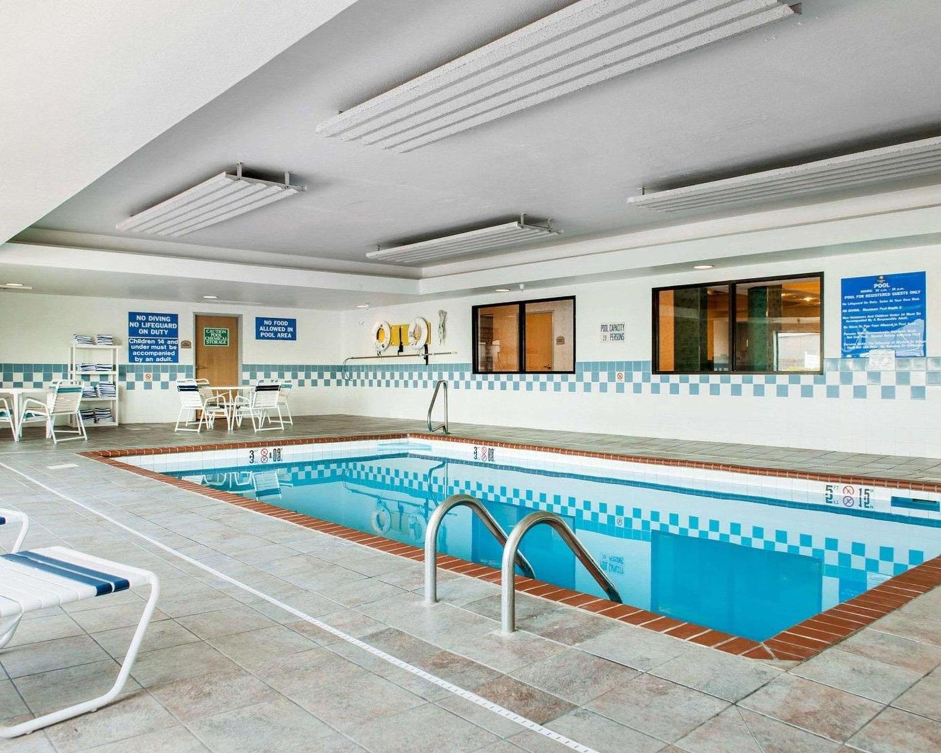 Comfort Inn Goshen photo 22