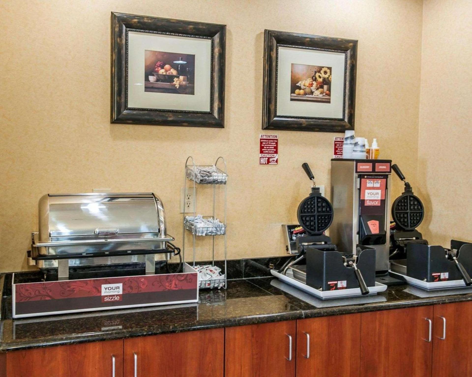 Comfort Suites near Indianapolis Airport photo 34
