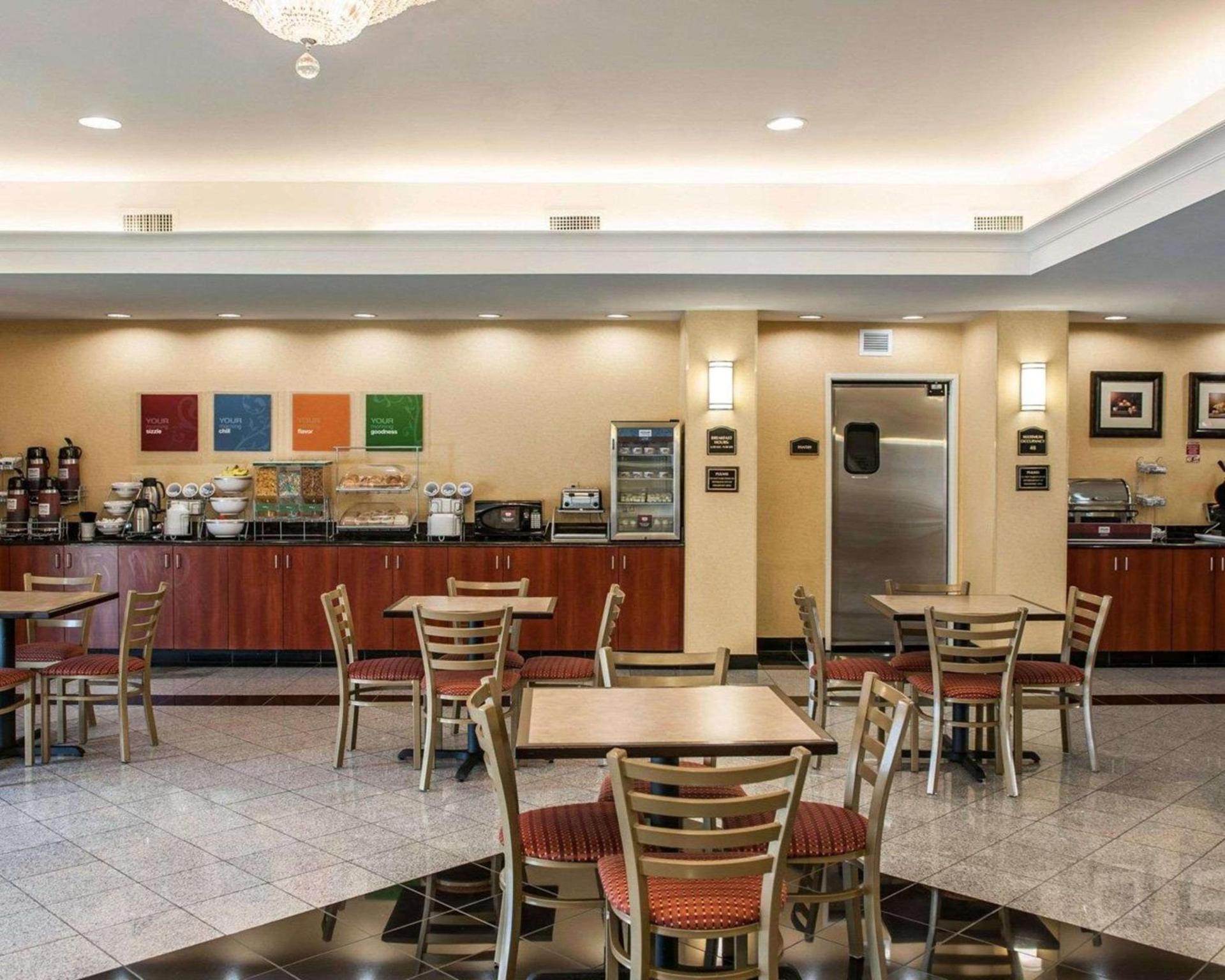 Comfort Suites near Indianapolis Airport photo 37