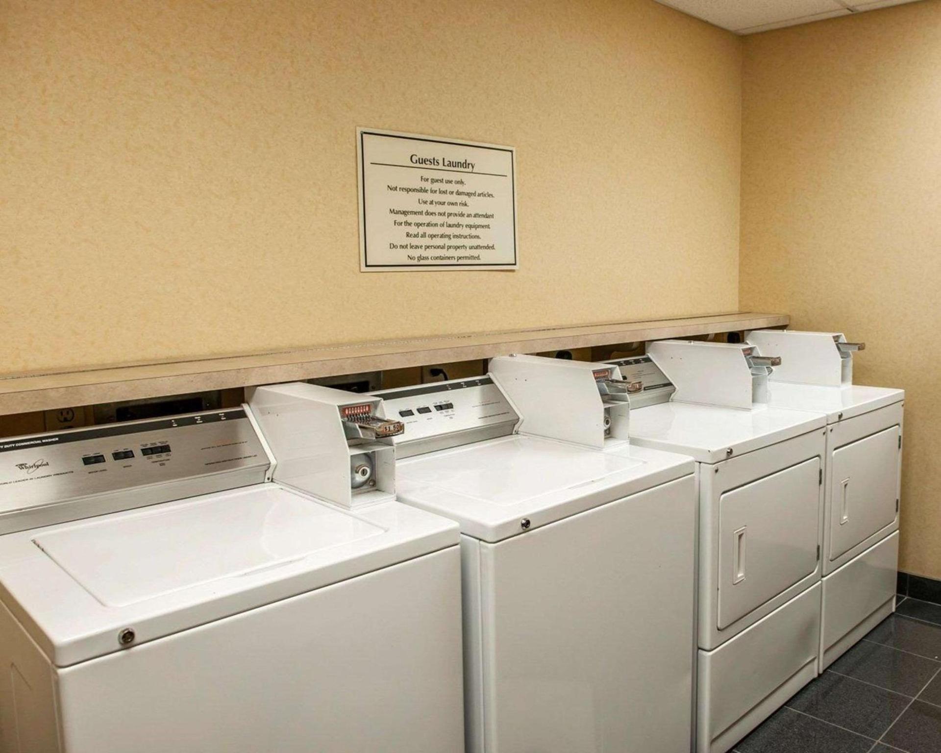 Comfort Suites near Indianapolis Airport photo 38