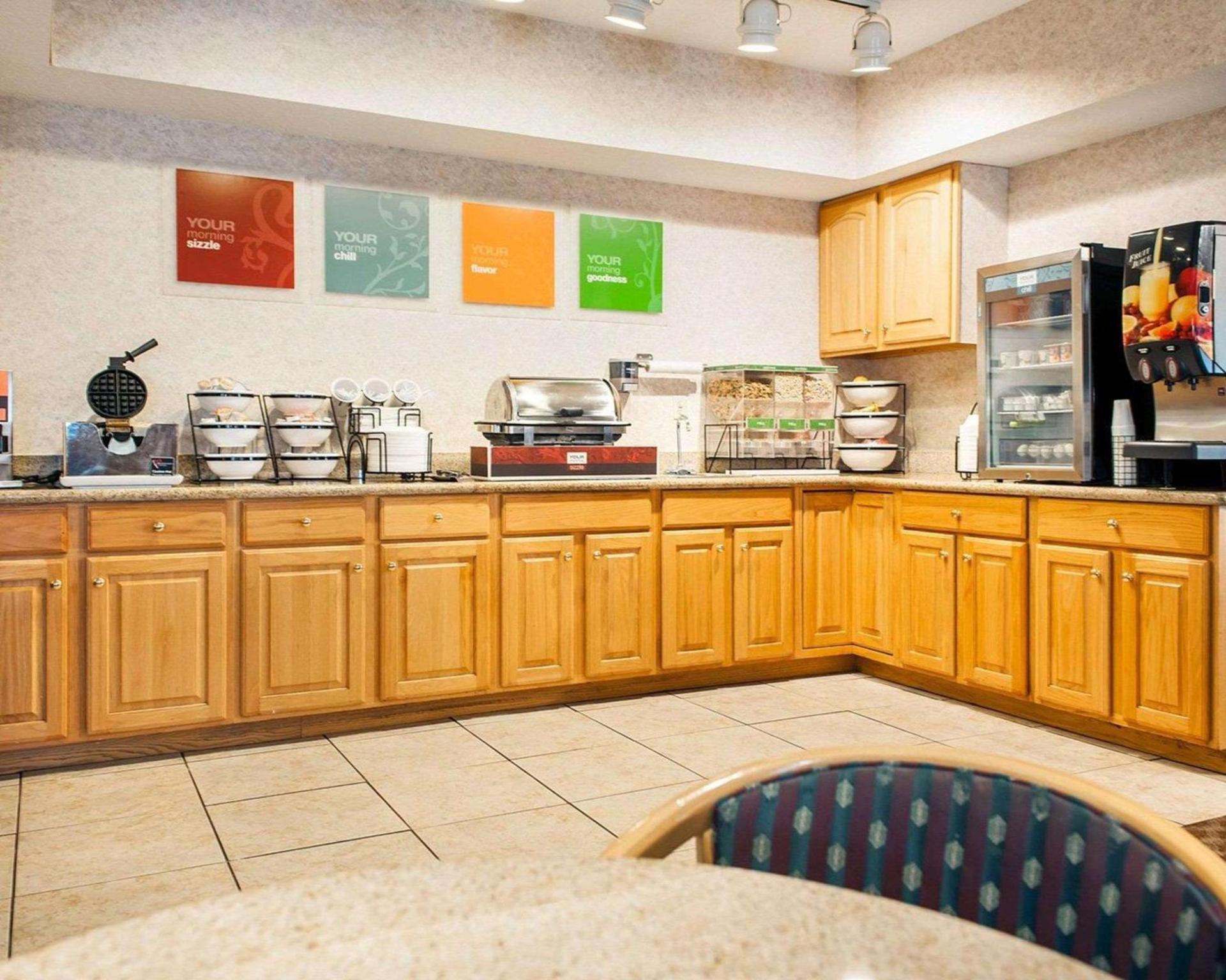 Comfort Inn Goshen photo 28
