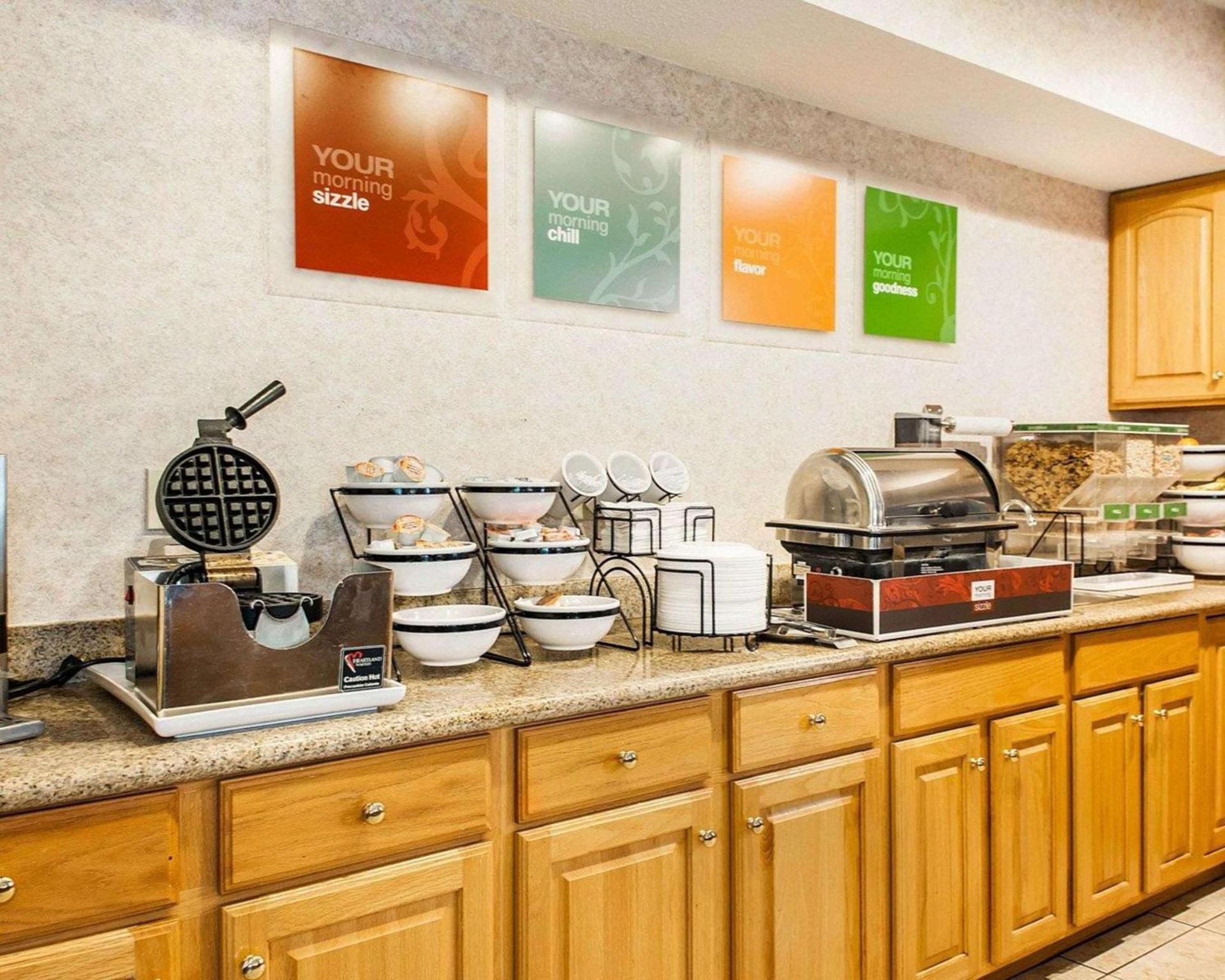 Comfort Inn Goshen photo 29