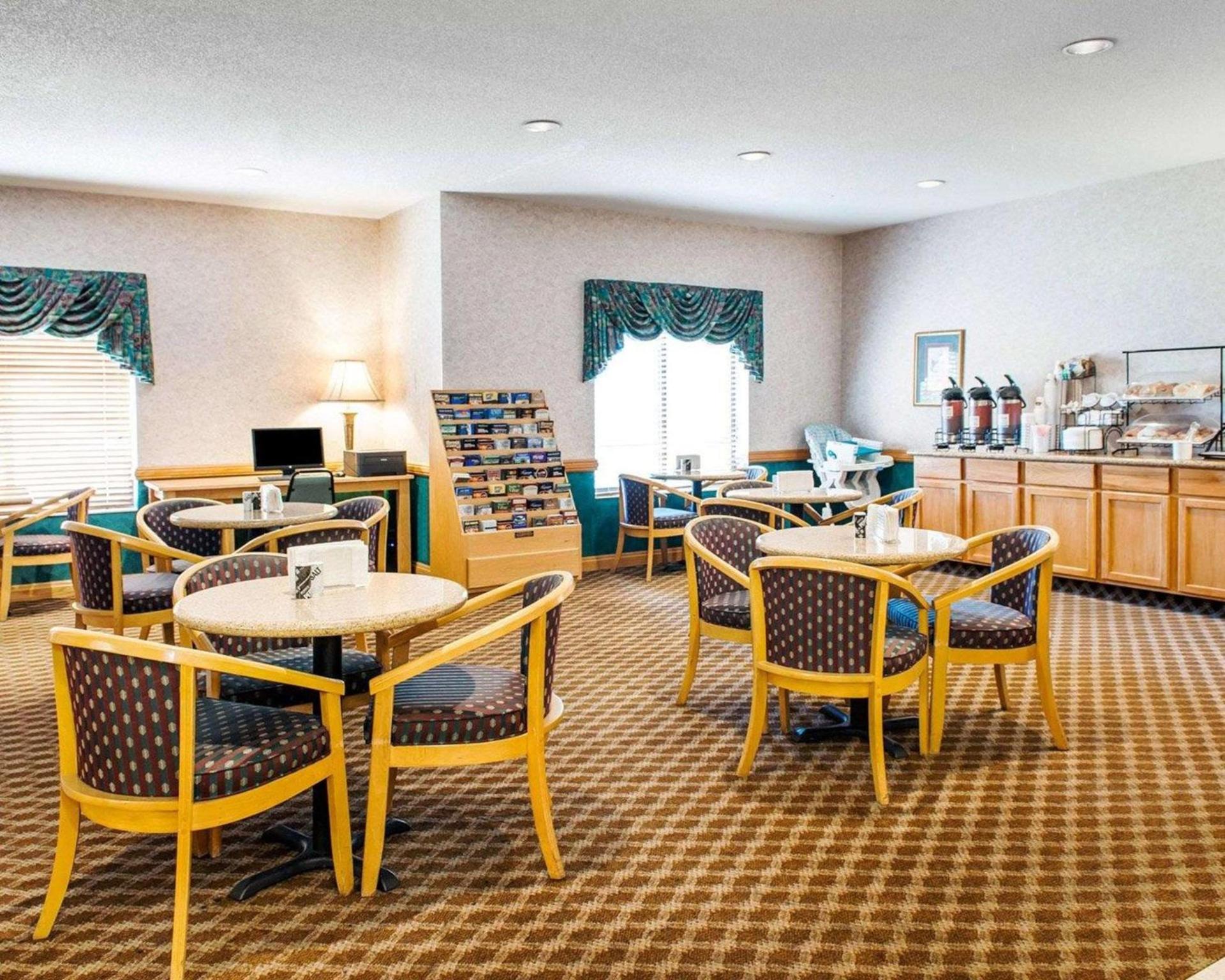Comfort Inn Goshen photo 27