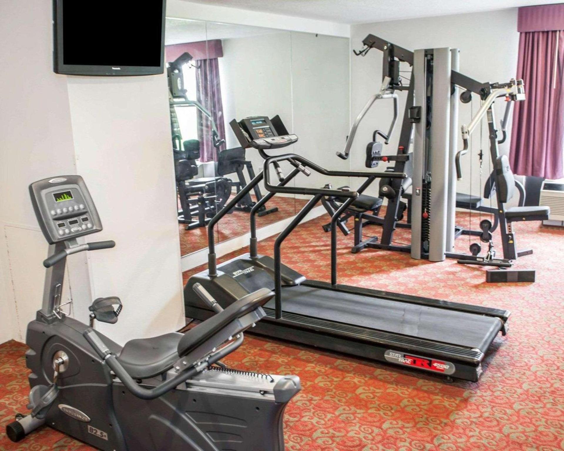 Quality Inn & Suites Indianapolis Northwest photo 35