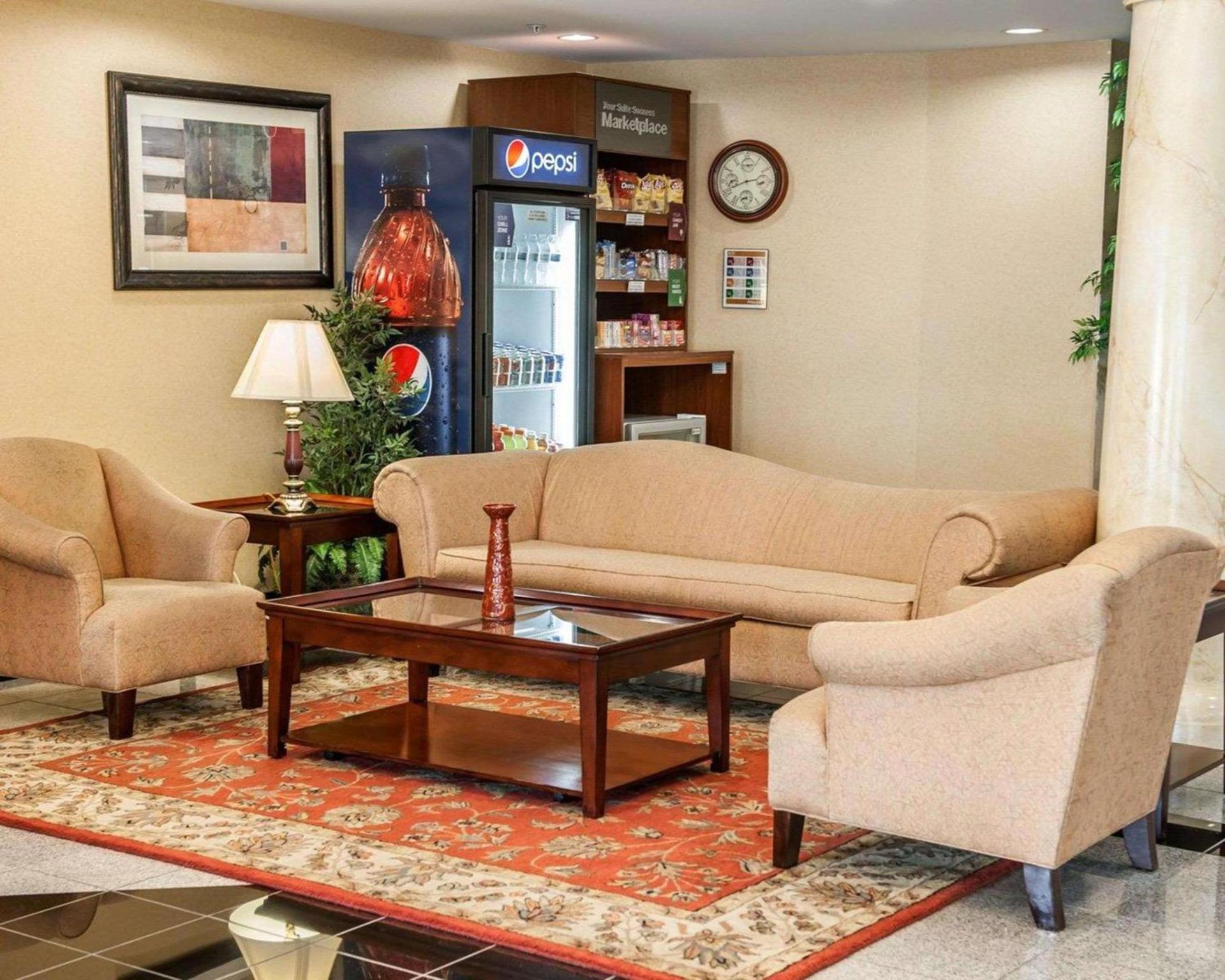 Comfort Suites near Indianapolis Airport photo 7